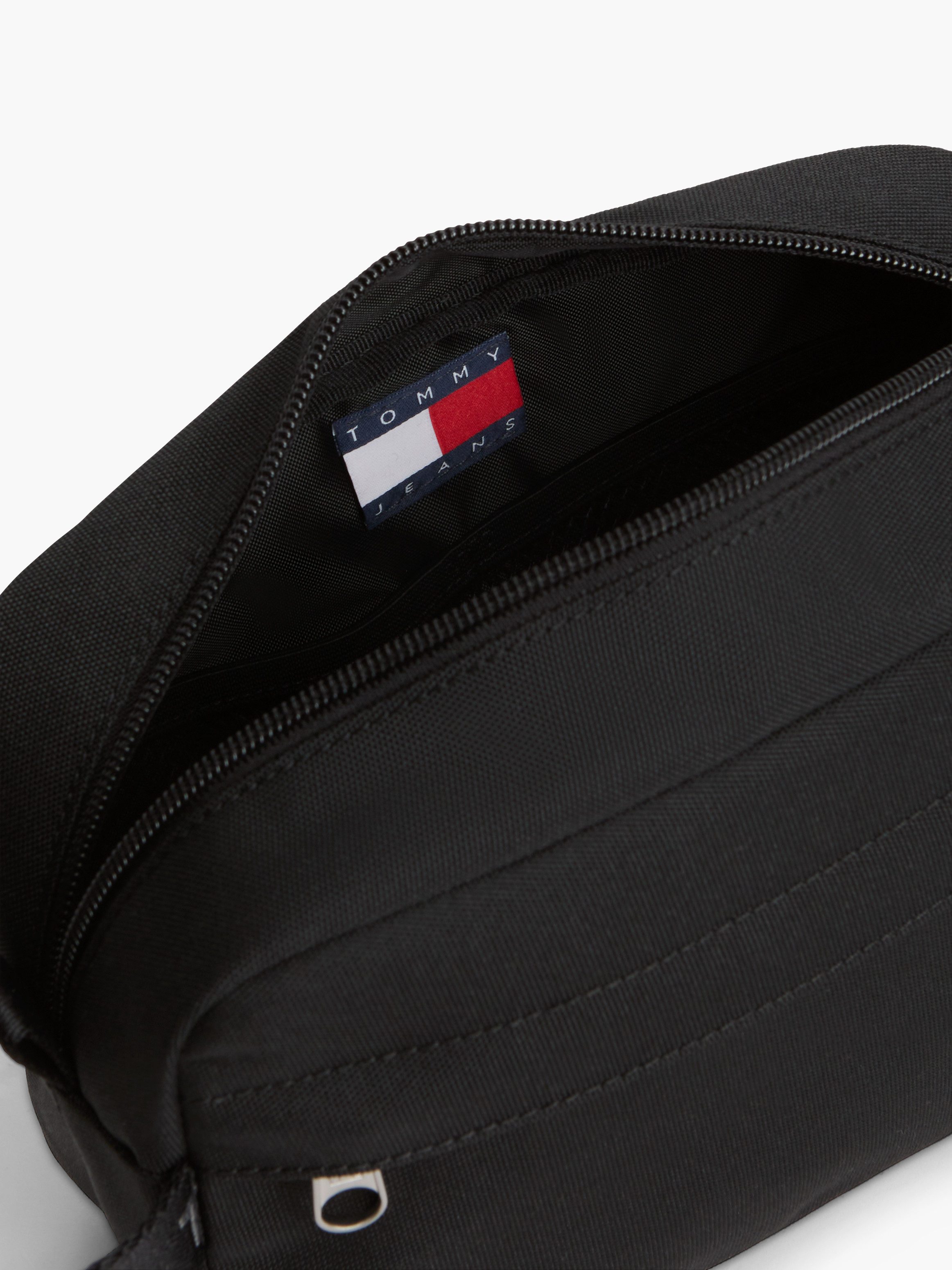 Tommy Jeans Kulturbeutel TJM ESS DAILY WASHBAG, Unisex Waschbeutel, Minibag für Reisen super geeignet – Bild 4 von 4