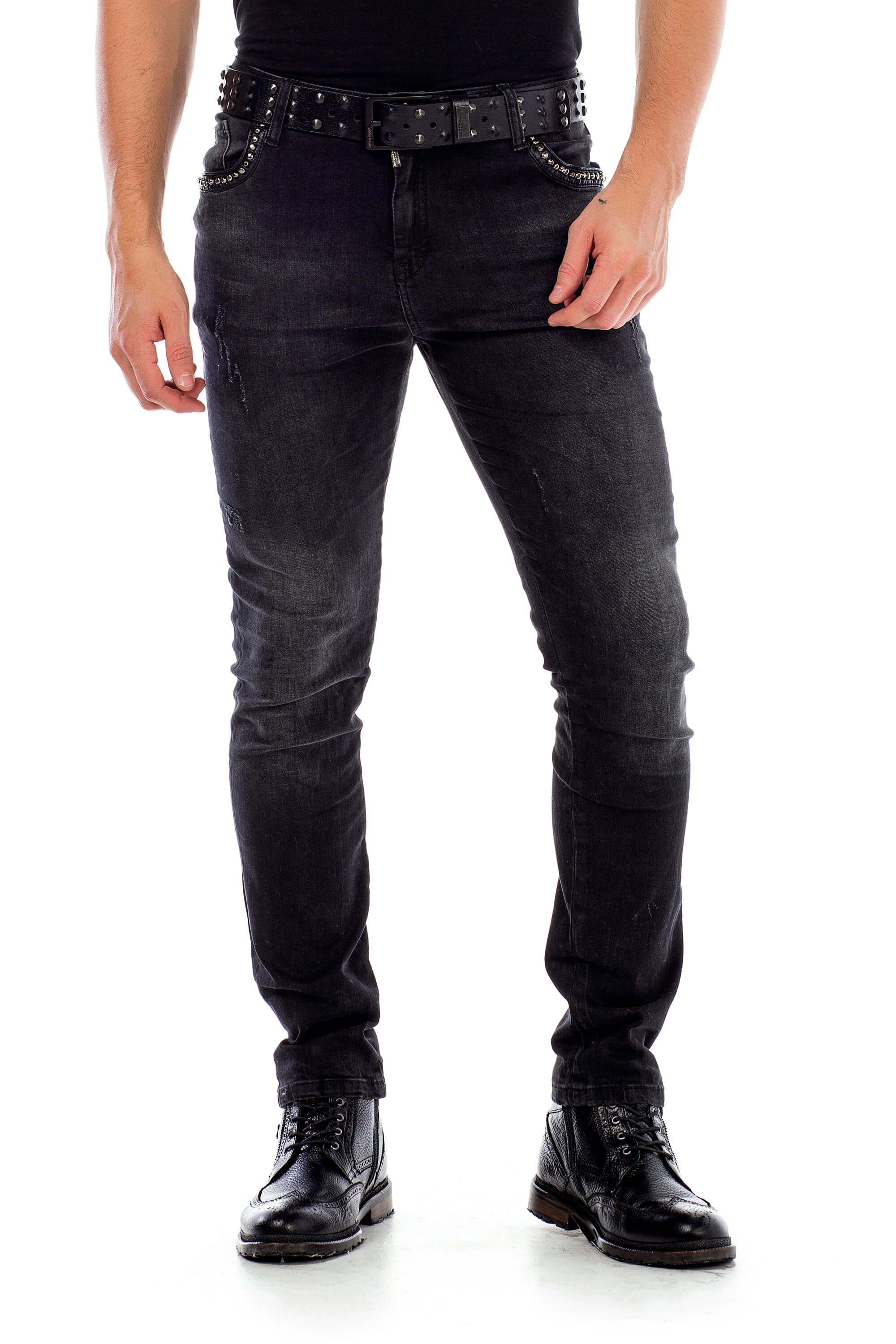 Cipo & Baxx Bequeme Jeans Nietendetails mit