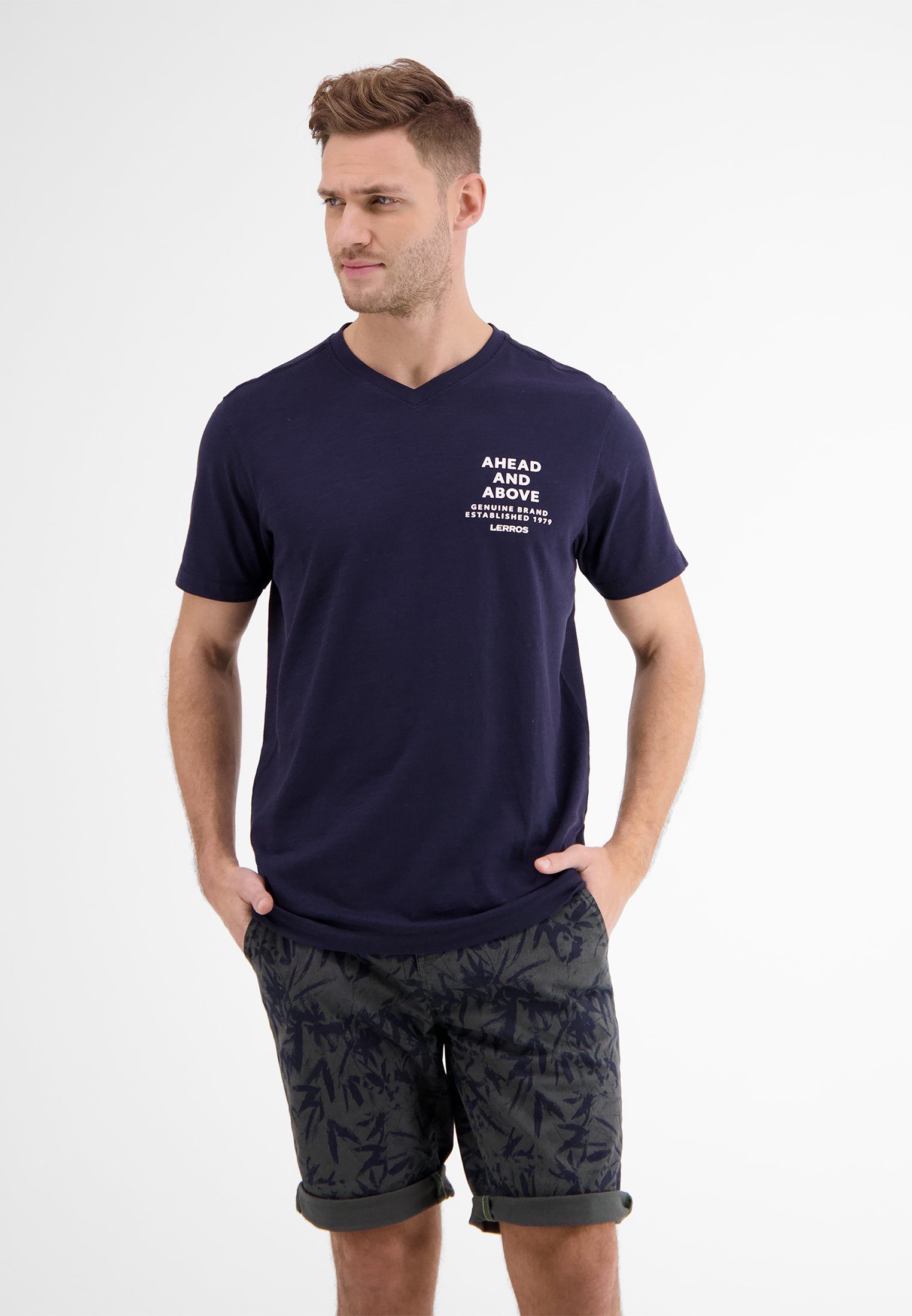 Von internationalen Prominenten bevorzugt LERROS T-Shirt LERROS V-Neck-Shirt NAVY *Ahead & CLASSIC Above