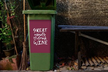 MuchoWow Wandsticker Weinzitat "Große Geister trinken Wein" mit lila Hintergrund (1 St), Mülleimer-aufkleber, Mülltonne, Sticker, Container, Abfalbehälter