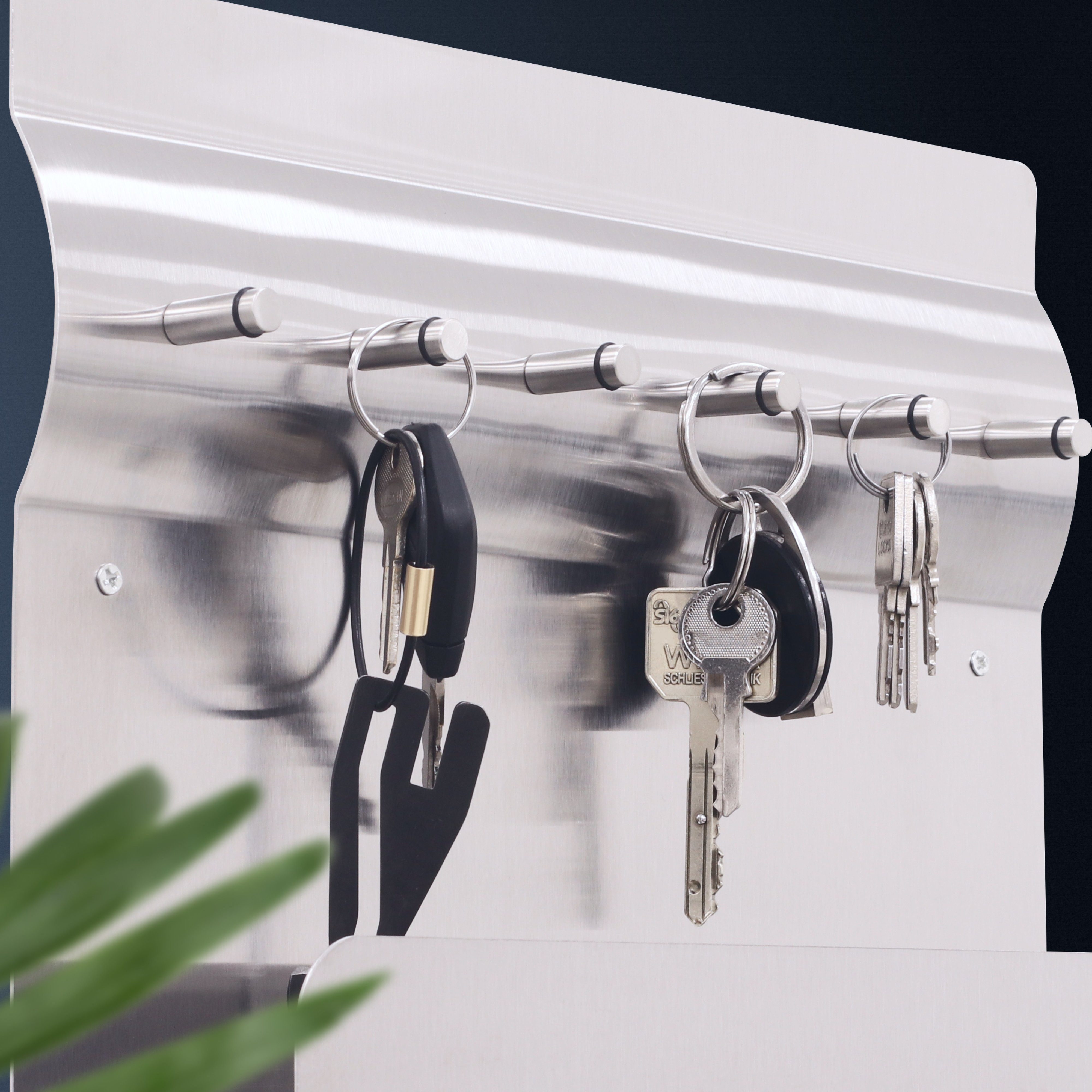 RICOO Garderobenleiste Schlüsselbrett mit Ablage Schlüsselhaken MB6001 Schlüsselhalter (Key Holder Aufbewahrung, 1 St., Halter für Schlüssel), Edelstahl Schlüsselboard mit 3 Stk. Magnete