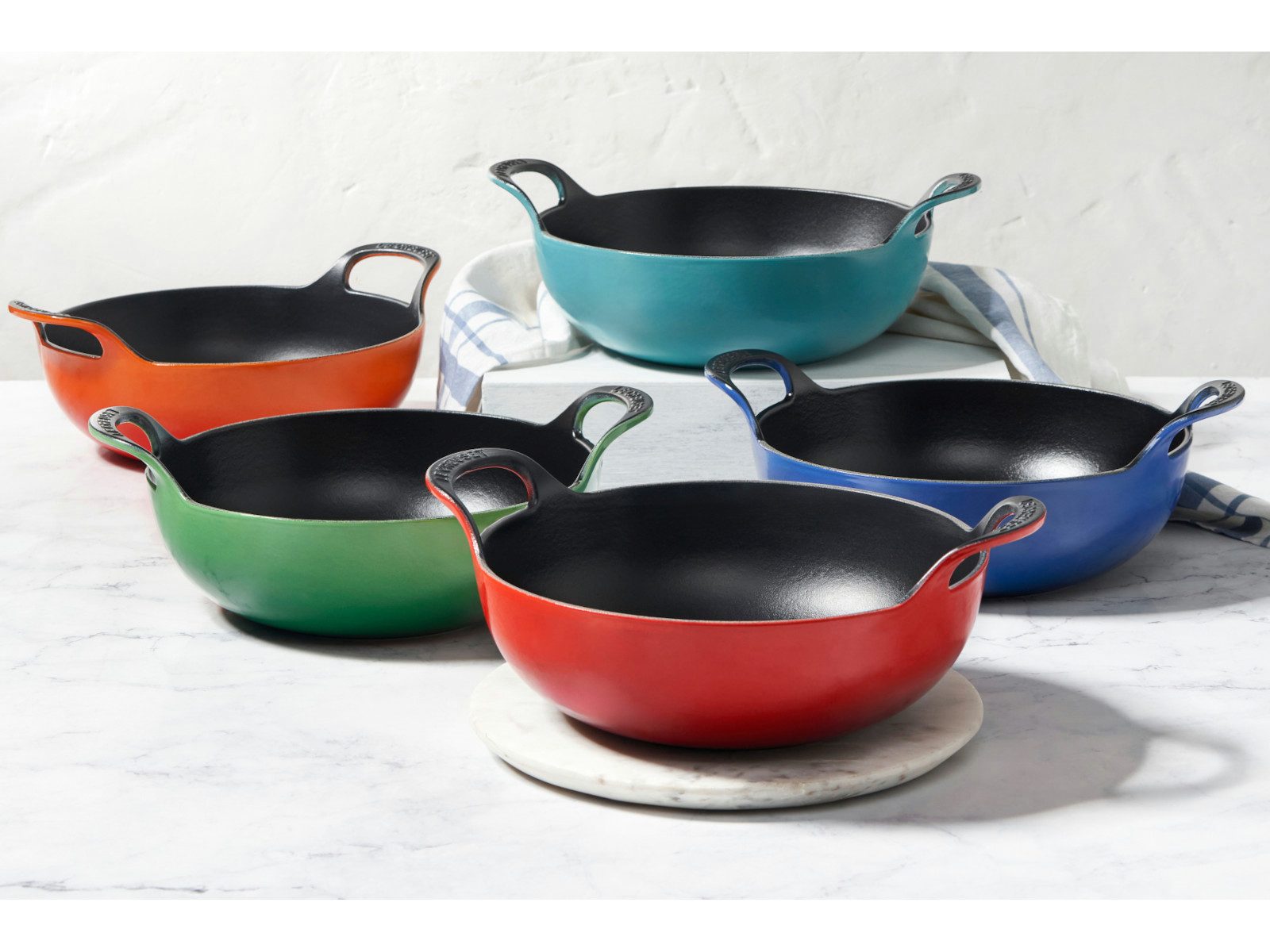 LE CREUSET Kochtopf Balti Dish Tradition rund sea salt 24cm, Emailliertes Gusseisen