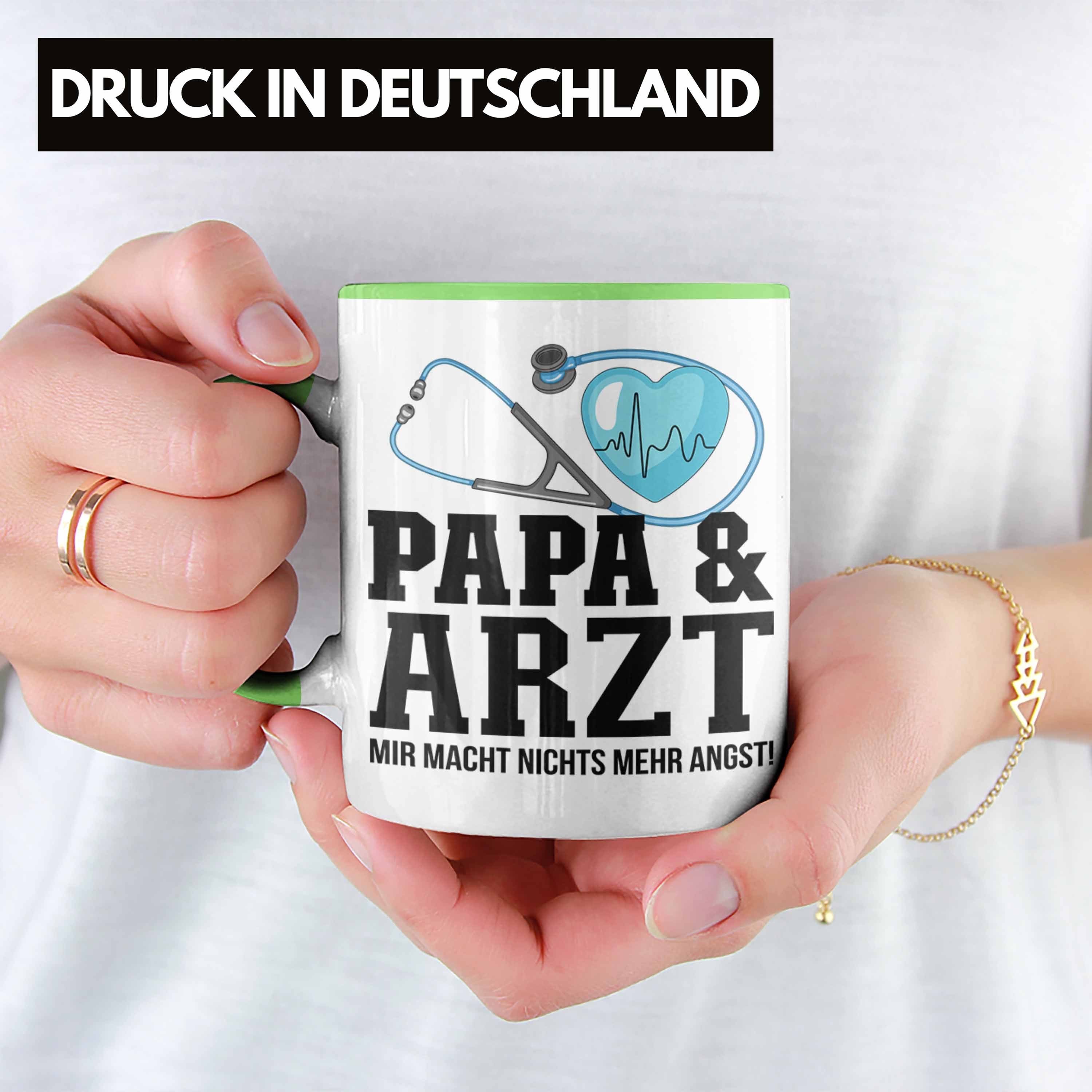 Trendation Tasse Trendation - Papa Geburtst Grün Ärzte und Geschenkidee für Tasse Arzt Vater
