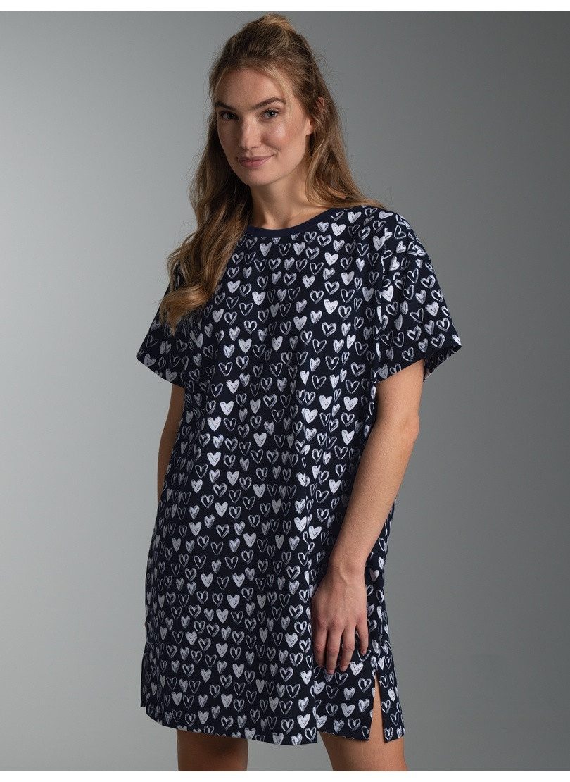 Trigema Bigshirt TRIGEMA Bigshirt mit Allover Herz Print (1-tlg)