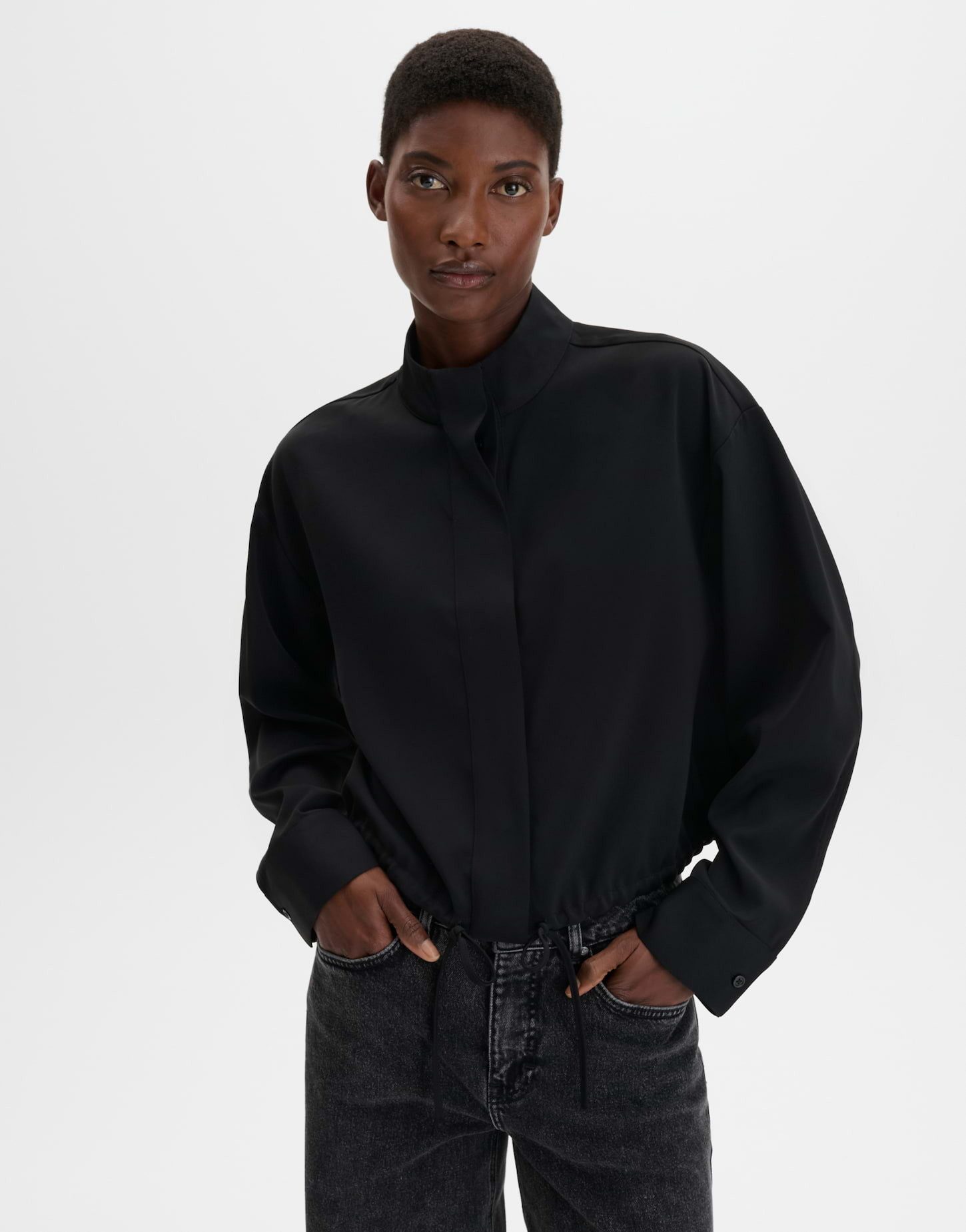 someday Hemdbluse Zerci aus glatter Webware Verkürzte O-Silhouette mit Stehkragen und Ballonsaum