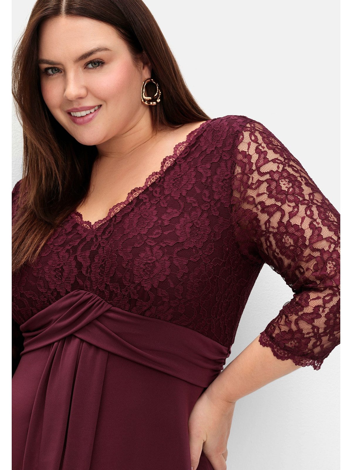 Sheego Abendkleid Große Größen mit Oberteil aus floraler Spitze