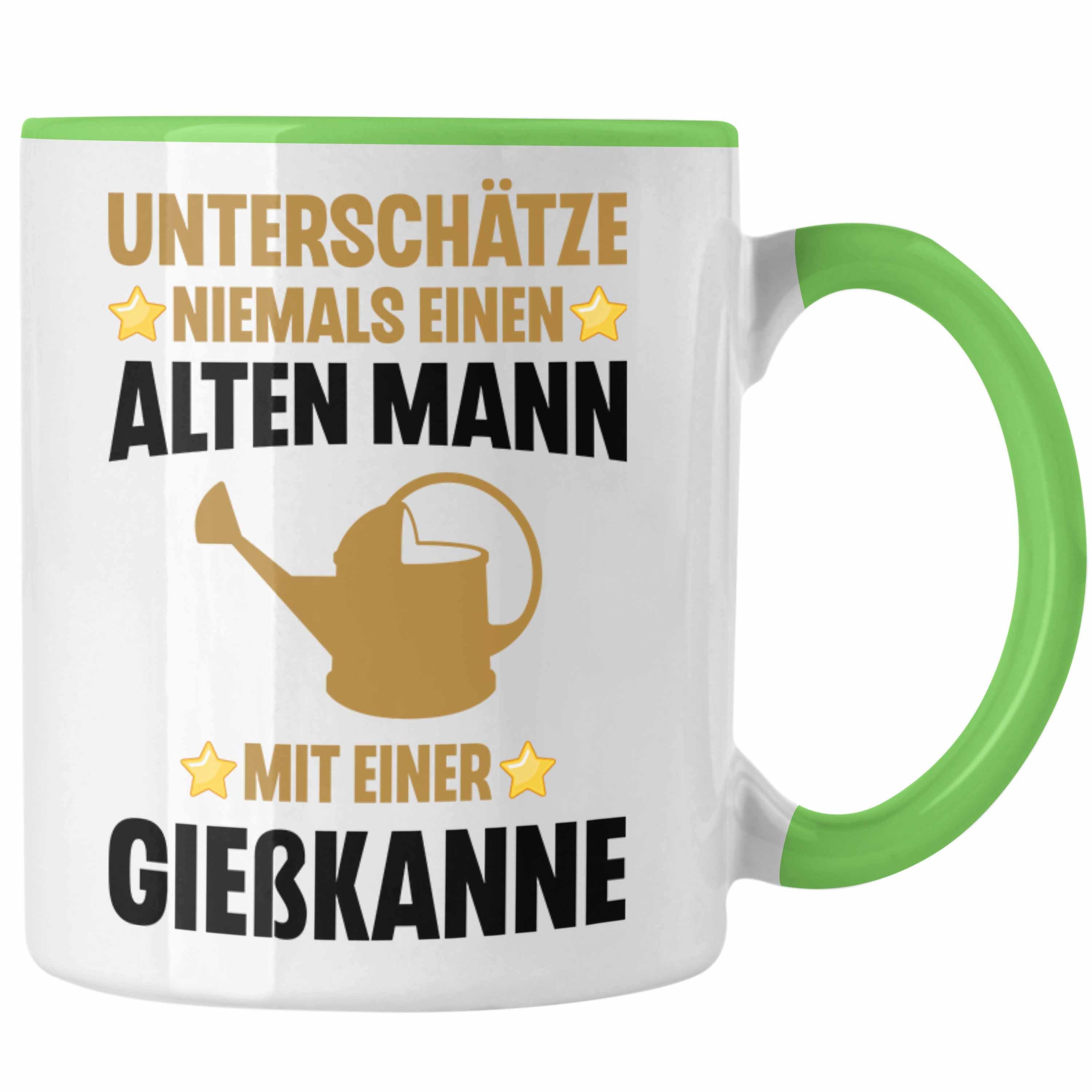 Trendation Tasse Trendation - Alter Mann Gärtner Tasse mit Spruch Garten Hobbygärtner Geschenk Lustig Grün