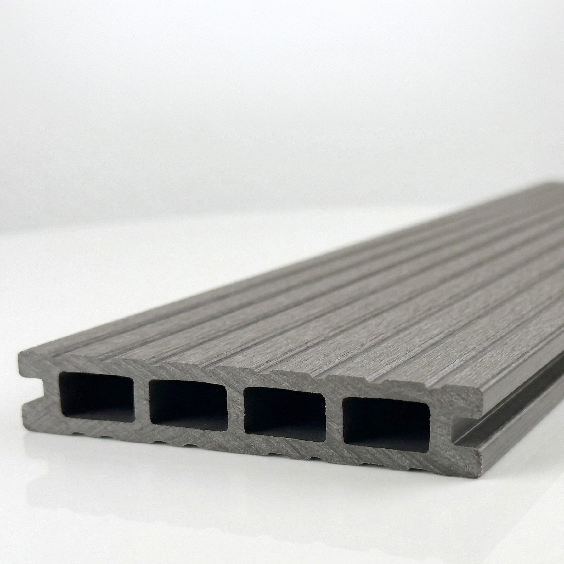 Woodstore24 Terrassendielen WoodoRhodos WPC Diele für Terrasse und Balkon mit Clipsystem, (Bodenbelag Komplettset mit Unterkonstruktion, Clip-Befestigung, 2,4m L x 12cm B x 2cm Stärke, in grau, anthrazit oder braun), Holzoptik, Klicksystem, Außenbereich,