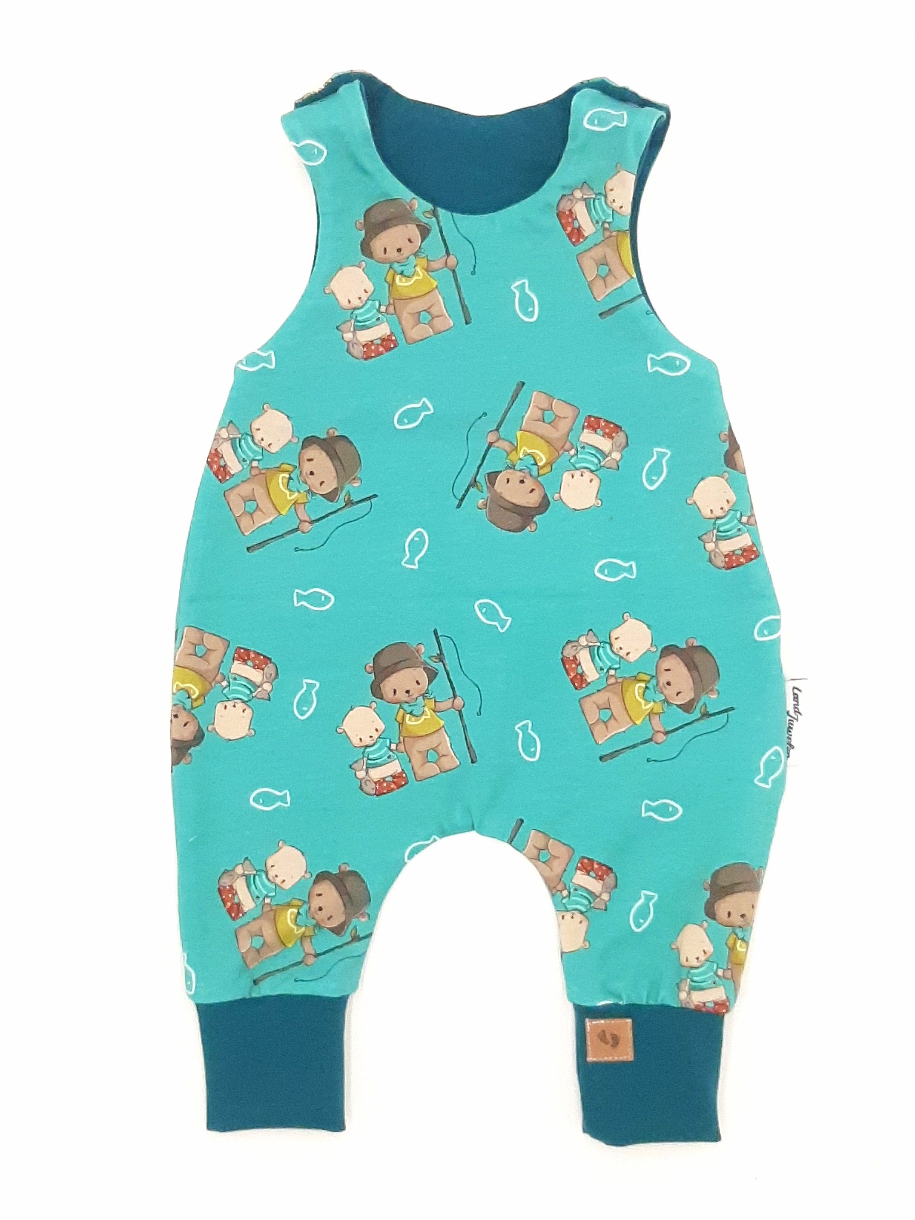 Land-Juwelen Shirt, Strampler, Jäckchen, Mütze & Schühchen ANGLER PETROL Strampler