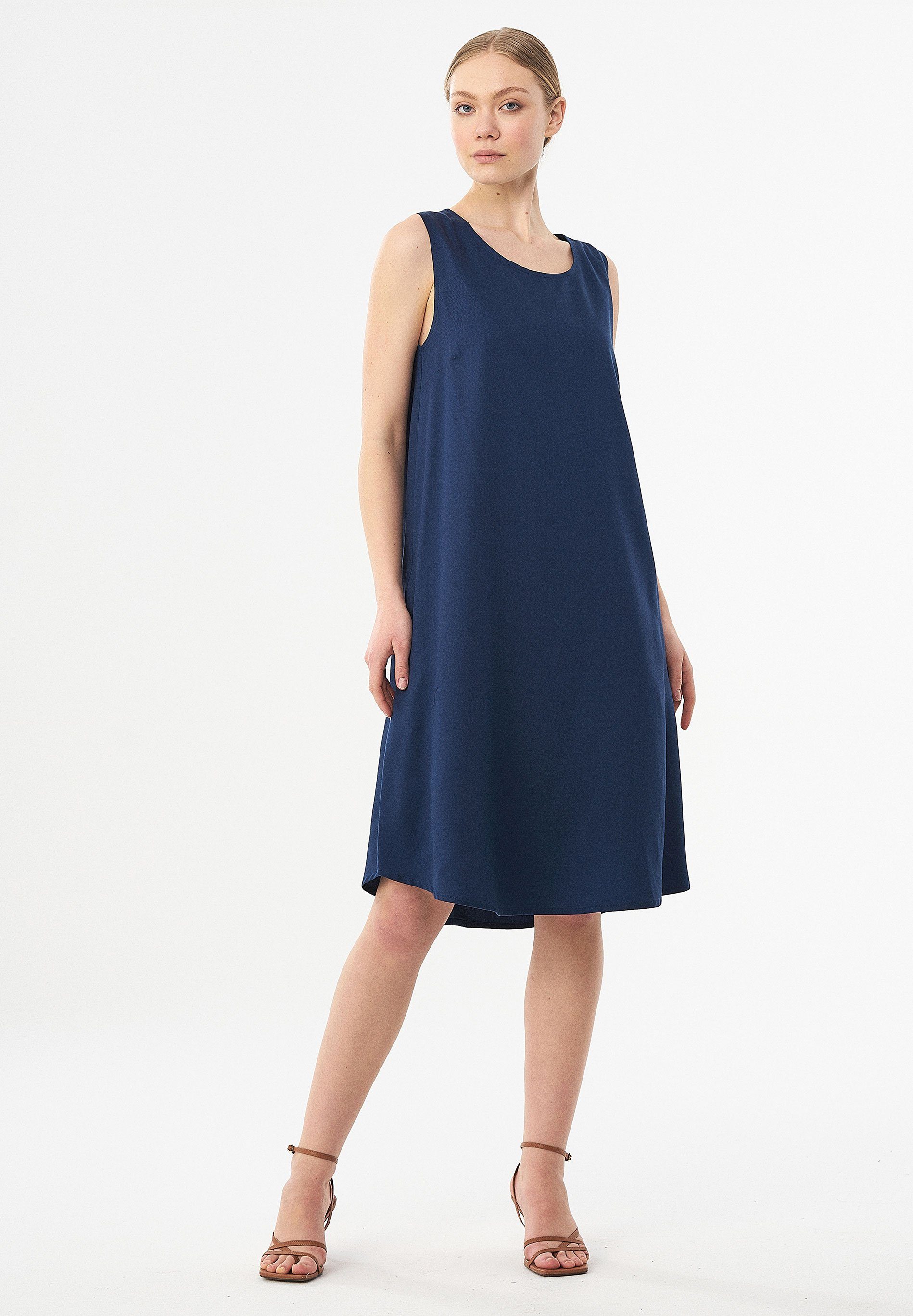 ORGANICATION Kleid & Hose Women's Dress
