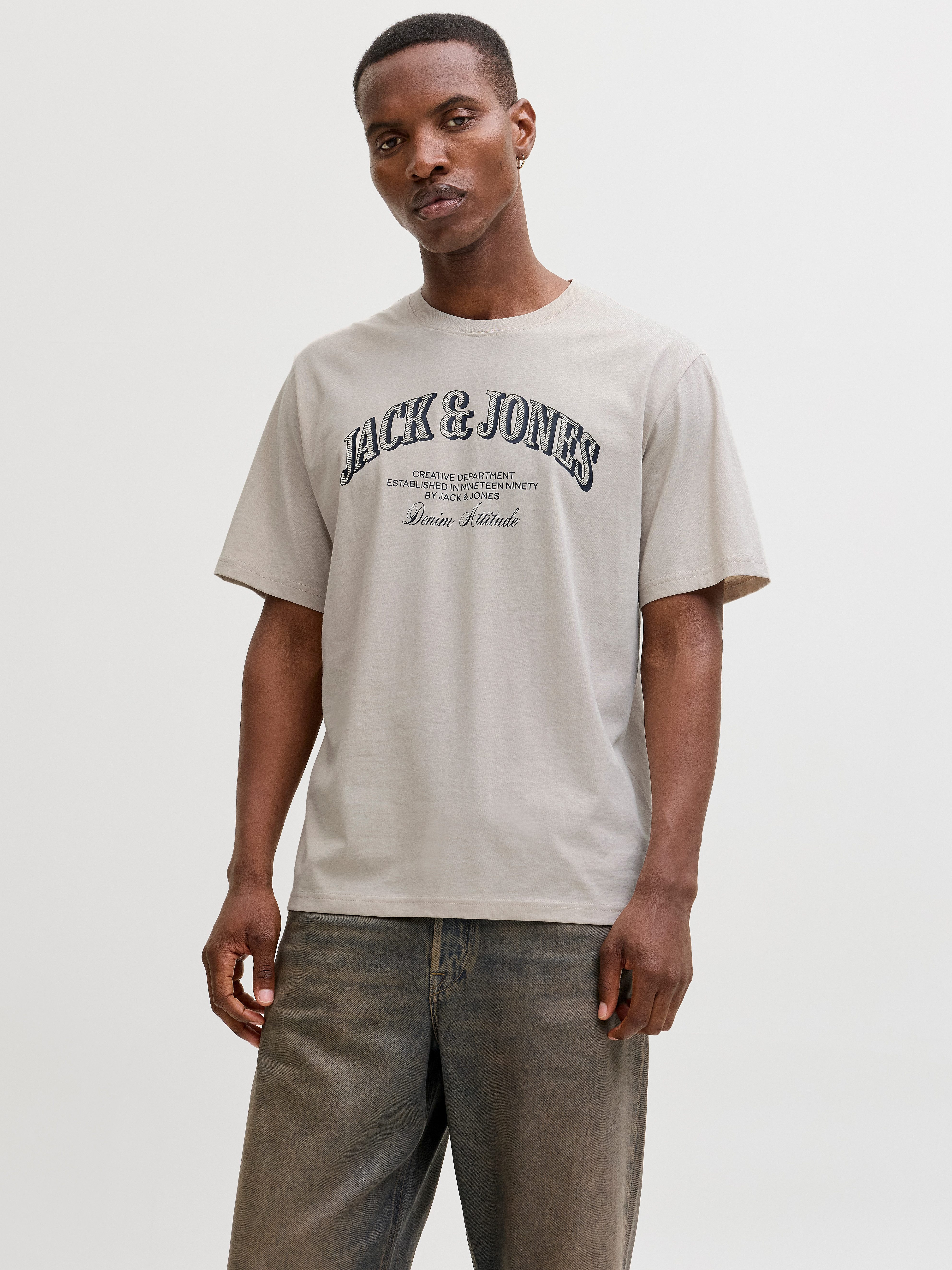 Jack & Jones Rundhalsshirt JJEDENVER GRAPHIC TEE SS O-NECK SN mit Logobranding
