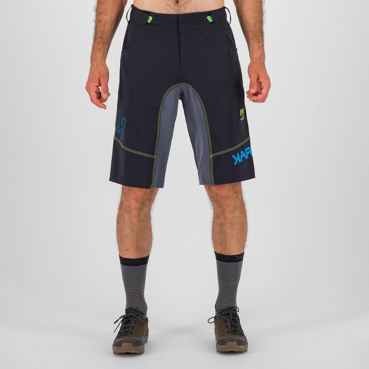 Karpos Fahrradhose Ballistic EVO Shorts Leichte, elastische Shorts mit DWR-Behandlung für maximale