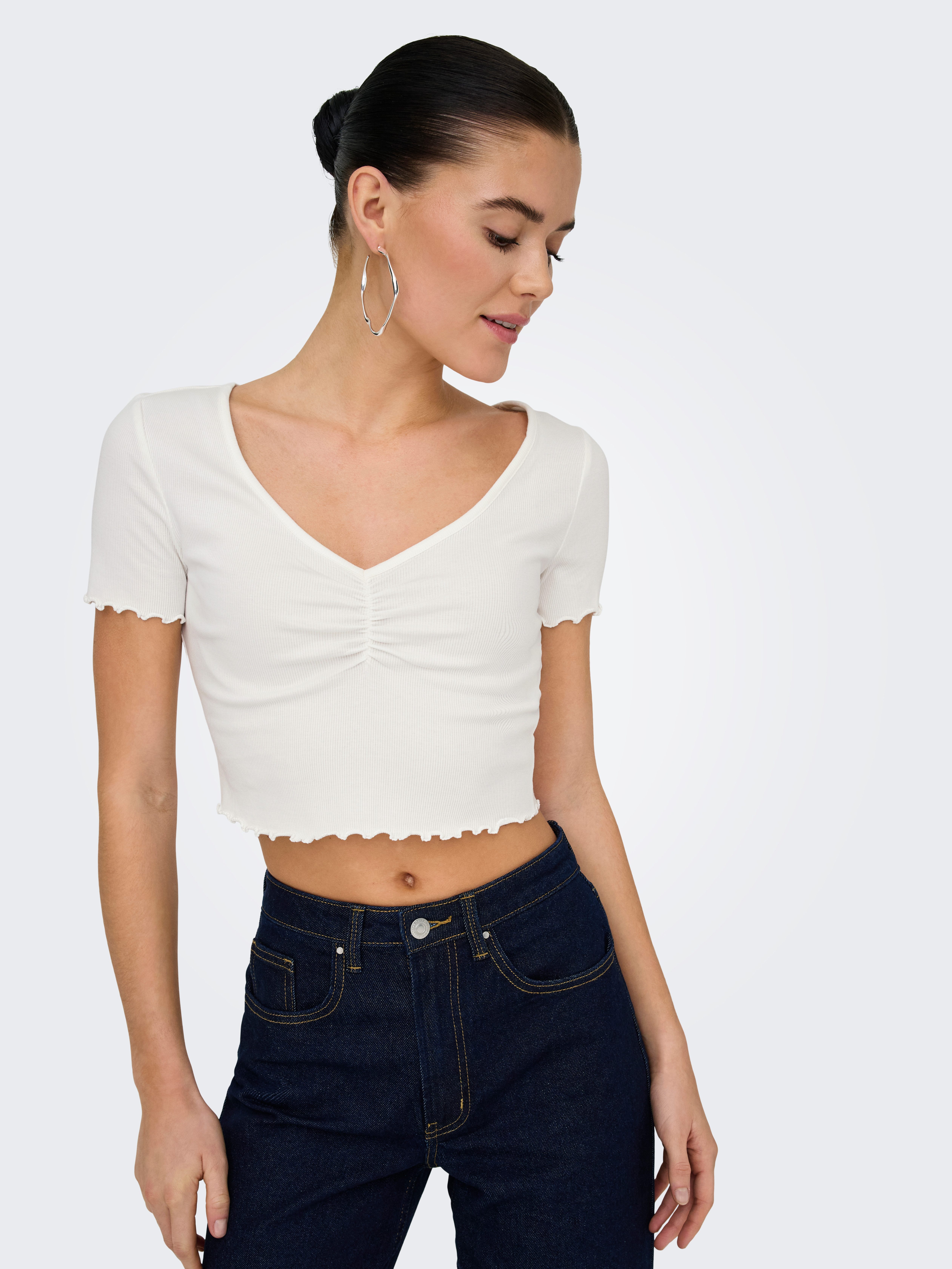 ONLY Kurzarmshirt ONLBETTY S/S V-NECK TOP günstig online kaufen