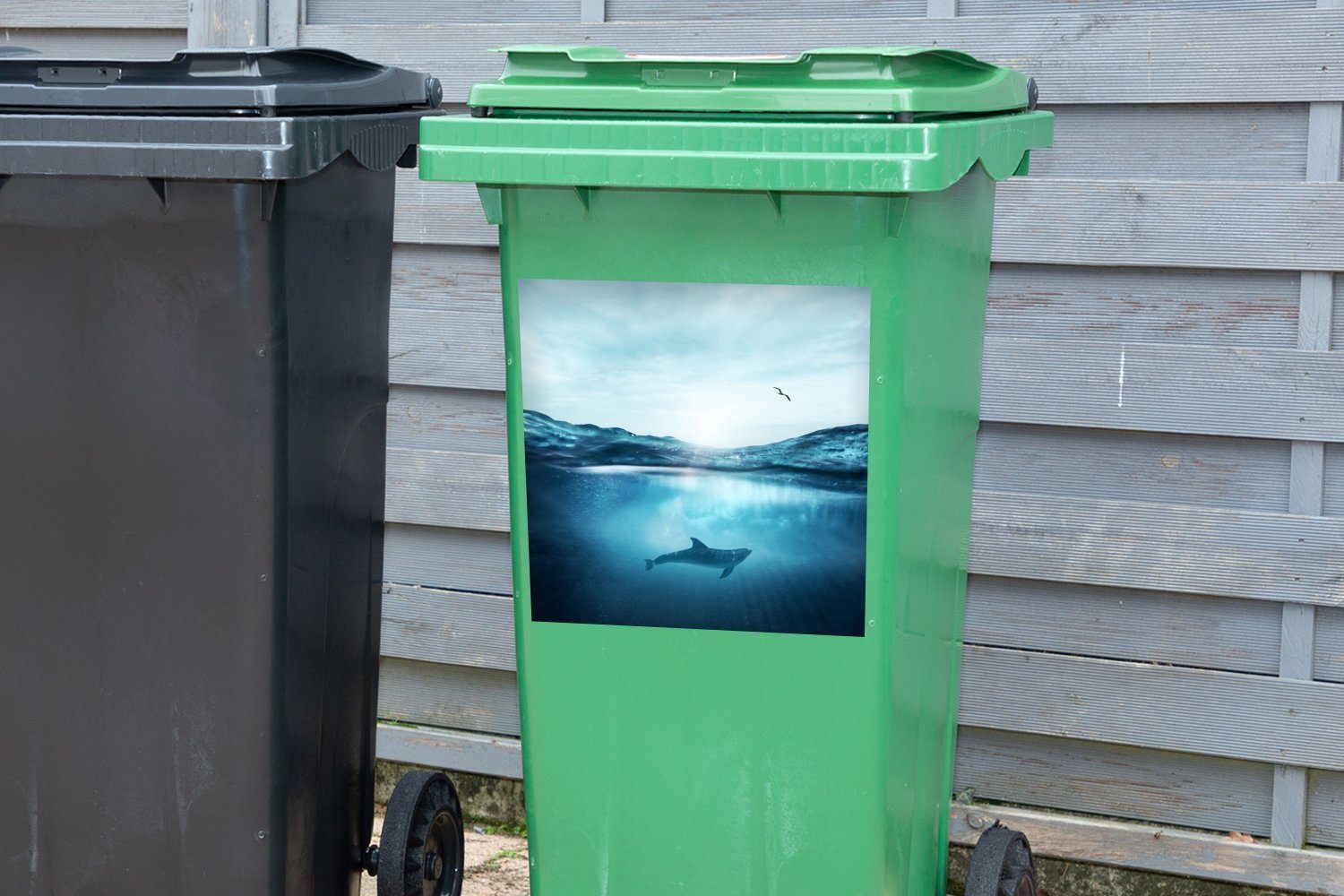 MuchoWow Wandsticker Vogel Delfin Meer (1 Abfalbehälter St), - Container, Mülleimer-aufkleber, Sticker, Mülltonne, 