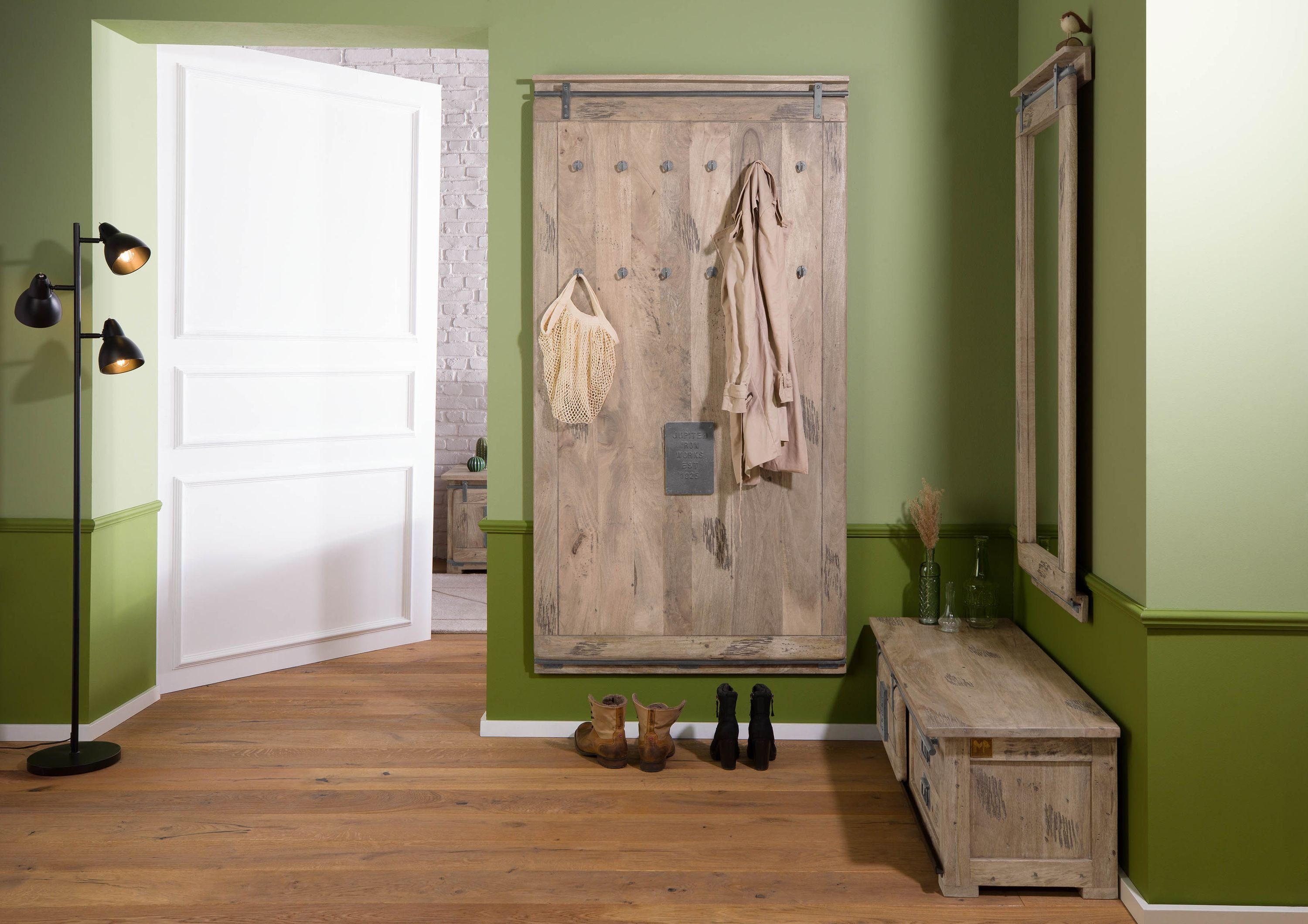 Massivmoebel24 Wandgarderobe RAILWAY (Wandgarderobe Mango 100x8x190 whitewash lackiert RAILWAY #3008), Wandgarderobe Mango 100x8x190 whitewash lackiert RAILWAY #3008