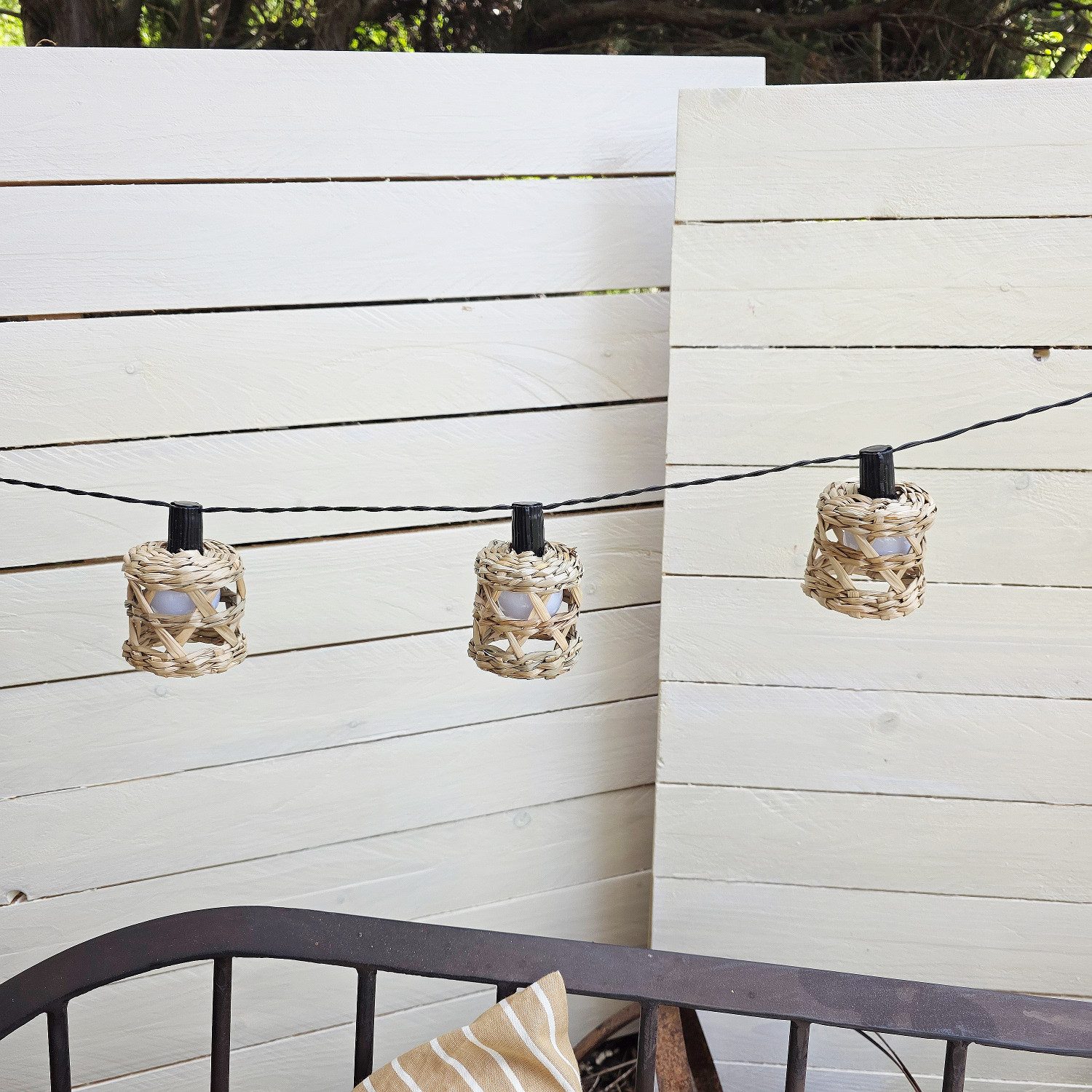Macosa Home LED-Lichterkette Rattan Laternen warmweiß IP44 für Außen & Innen Boho, LED Lichterkette 180 cm mit Natur-Lampenschirmen