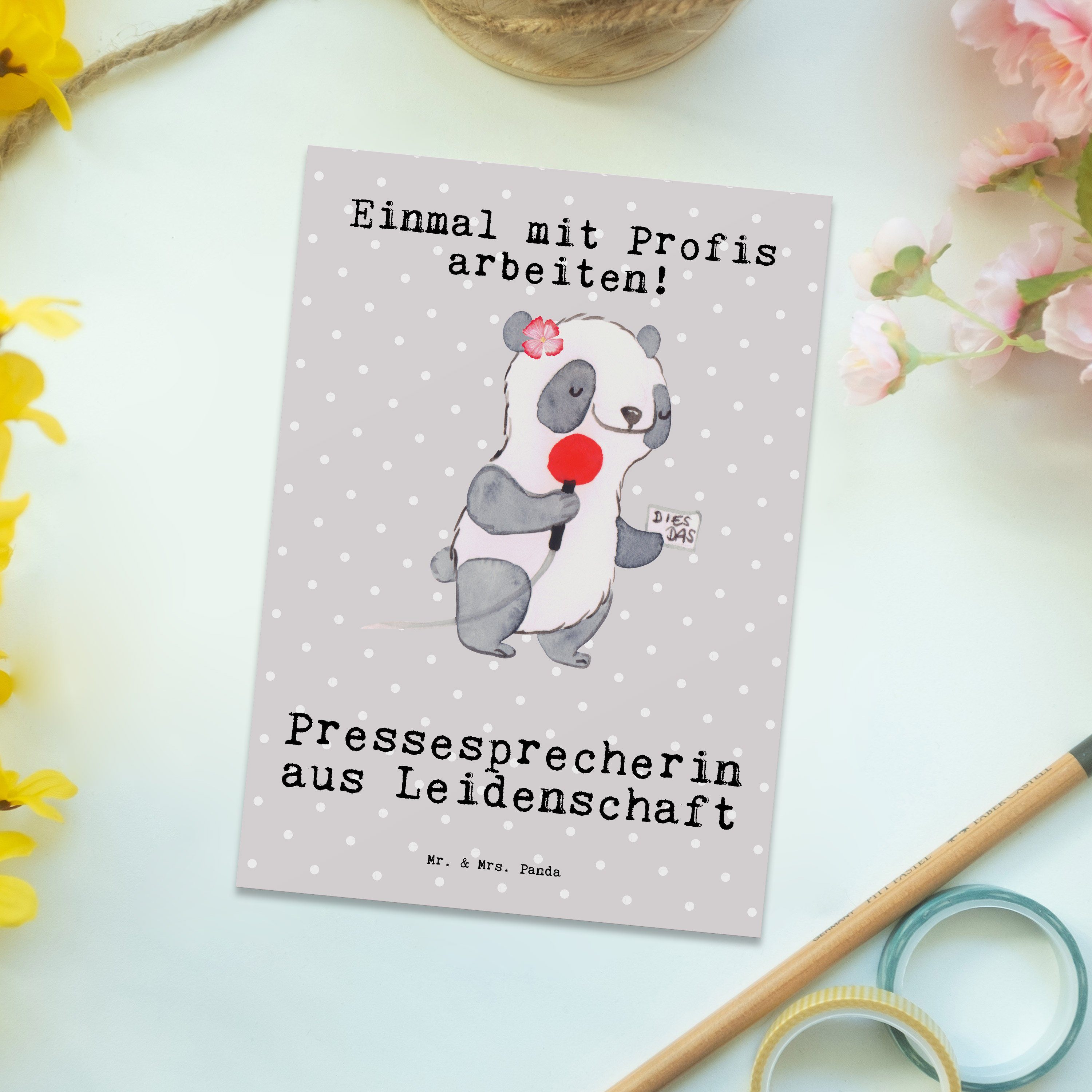 Mrs. Pressesprecherin - Einladun Postkarte Geschenk, Pastell Leidenschaft Grau Panda Mr. - aus &