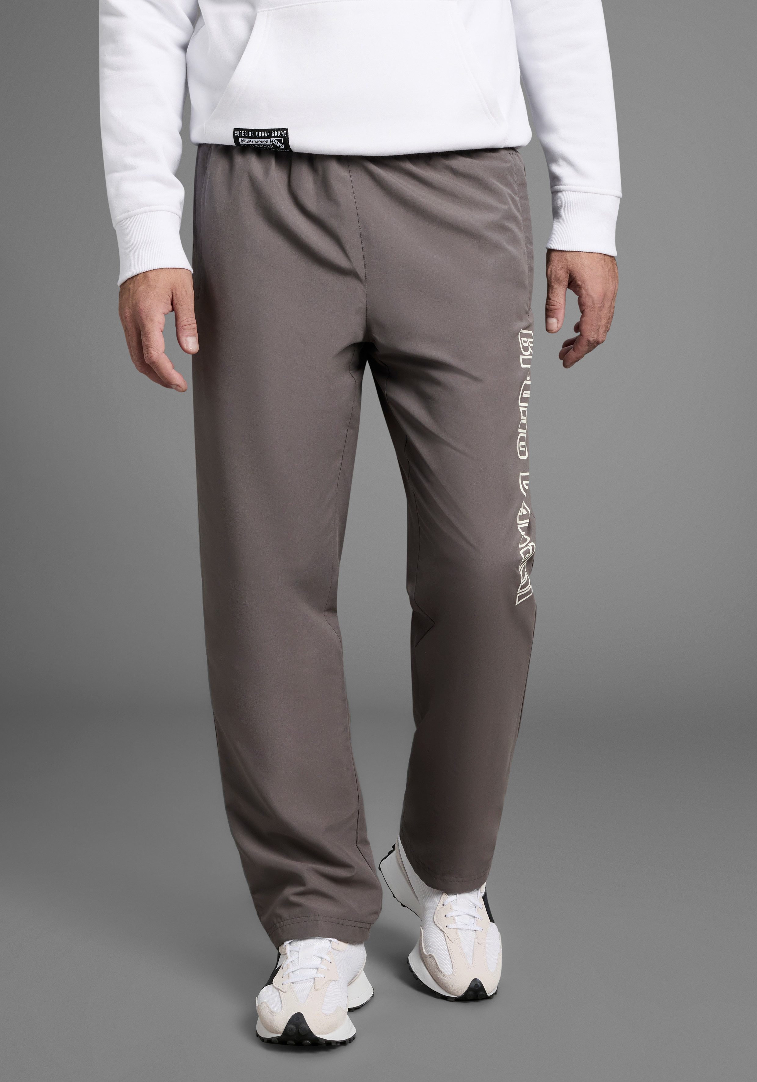 Bruno Banani Sporthose mit verstellbarem Брюкиsaum
