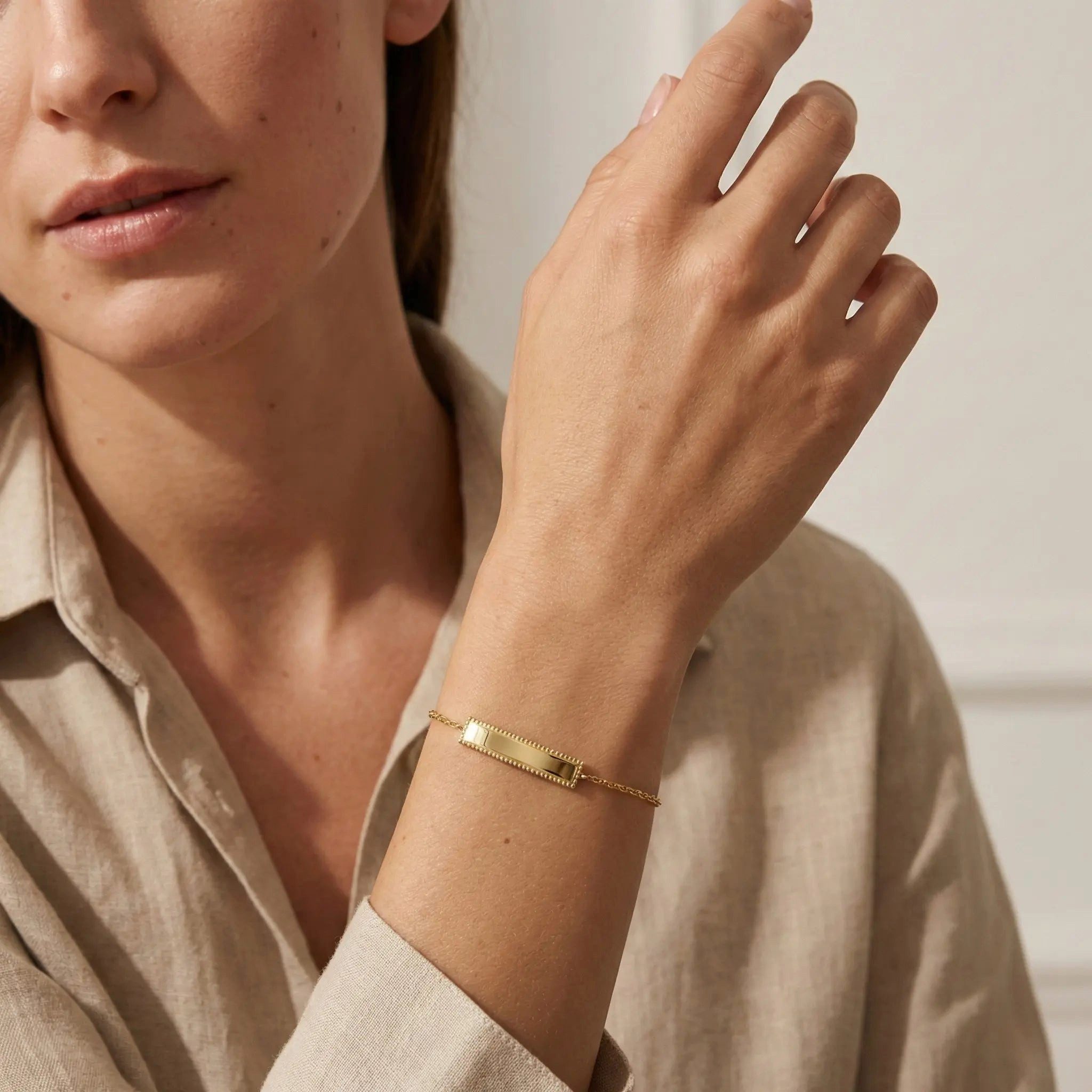 Suzan Gold Goldarmband 375 Echtgold BarLuxe rechteckige Gravurplatte