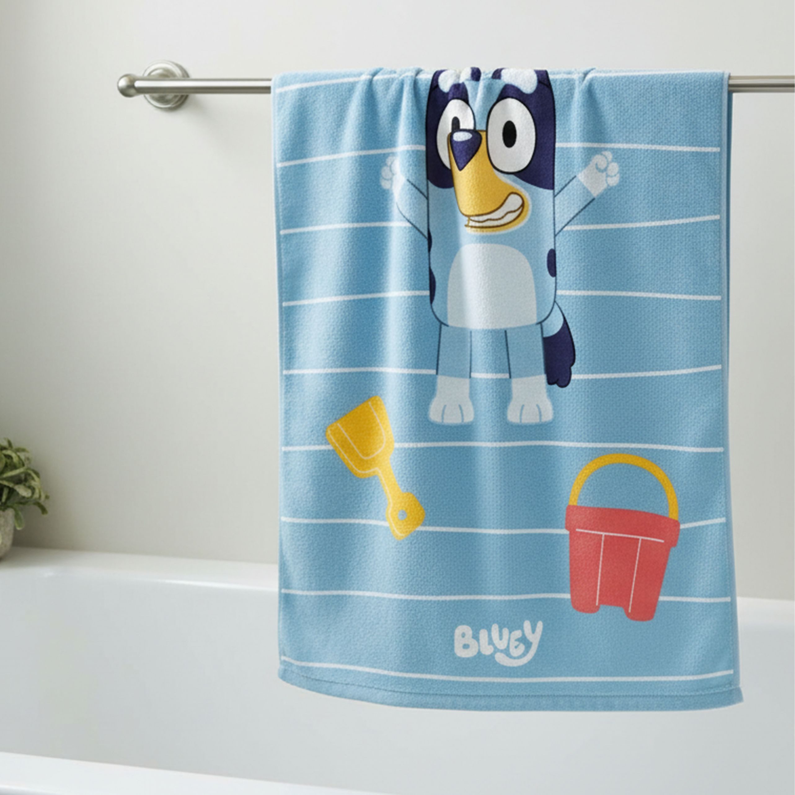 MTOnlinehandel Badetuch Bluey Strandmotiv, Kinder Strandtuch 70x120 cm, 100 % Baumwolle, Fröhliches Bluey Badetuch für Strand und Pool