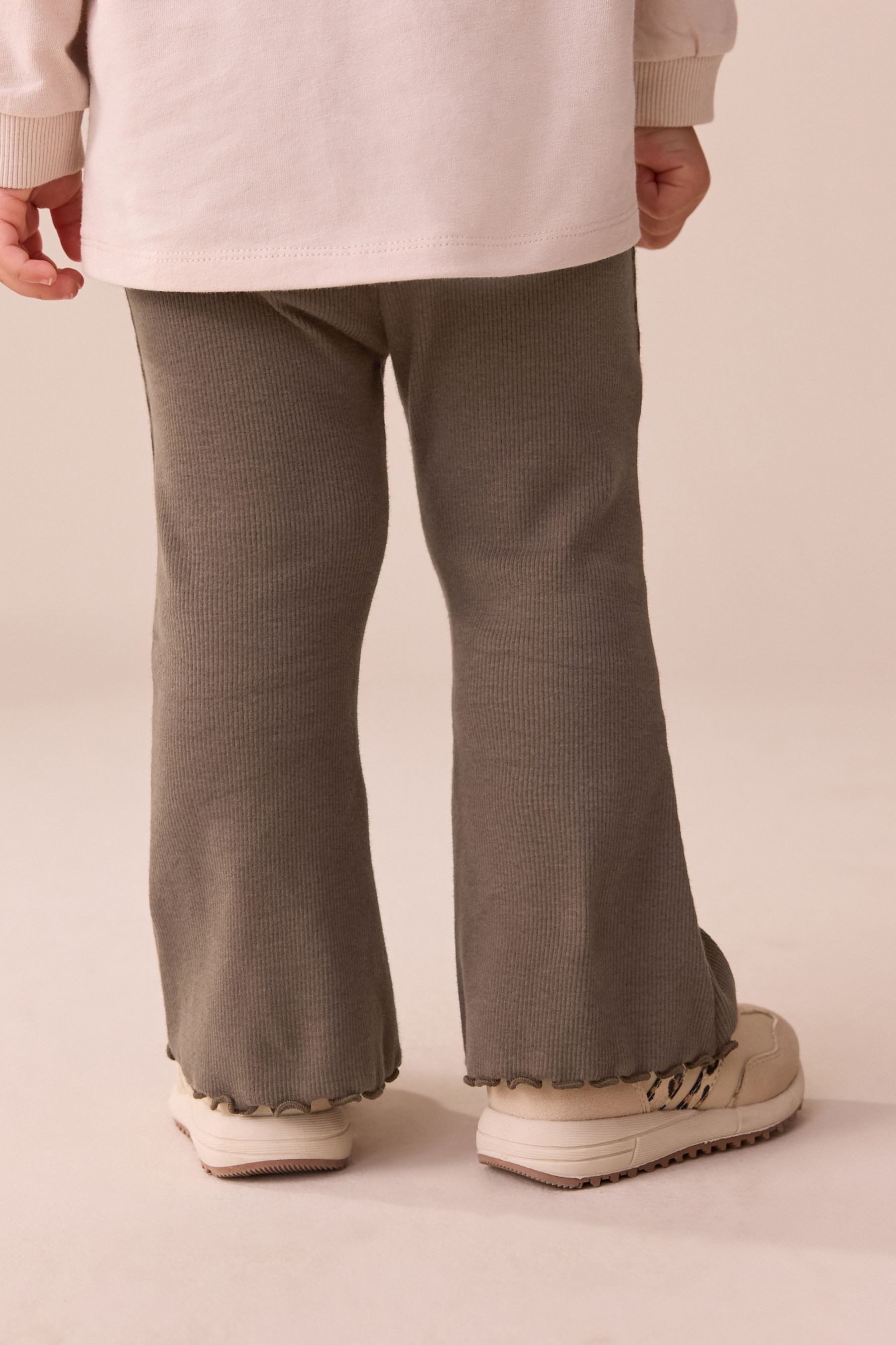 Next Leggings Gerippte Leggings mit ausgestelltem Bein (1-tlg) – Bild 2 von 5