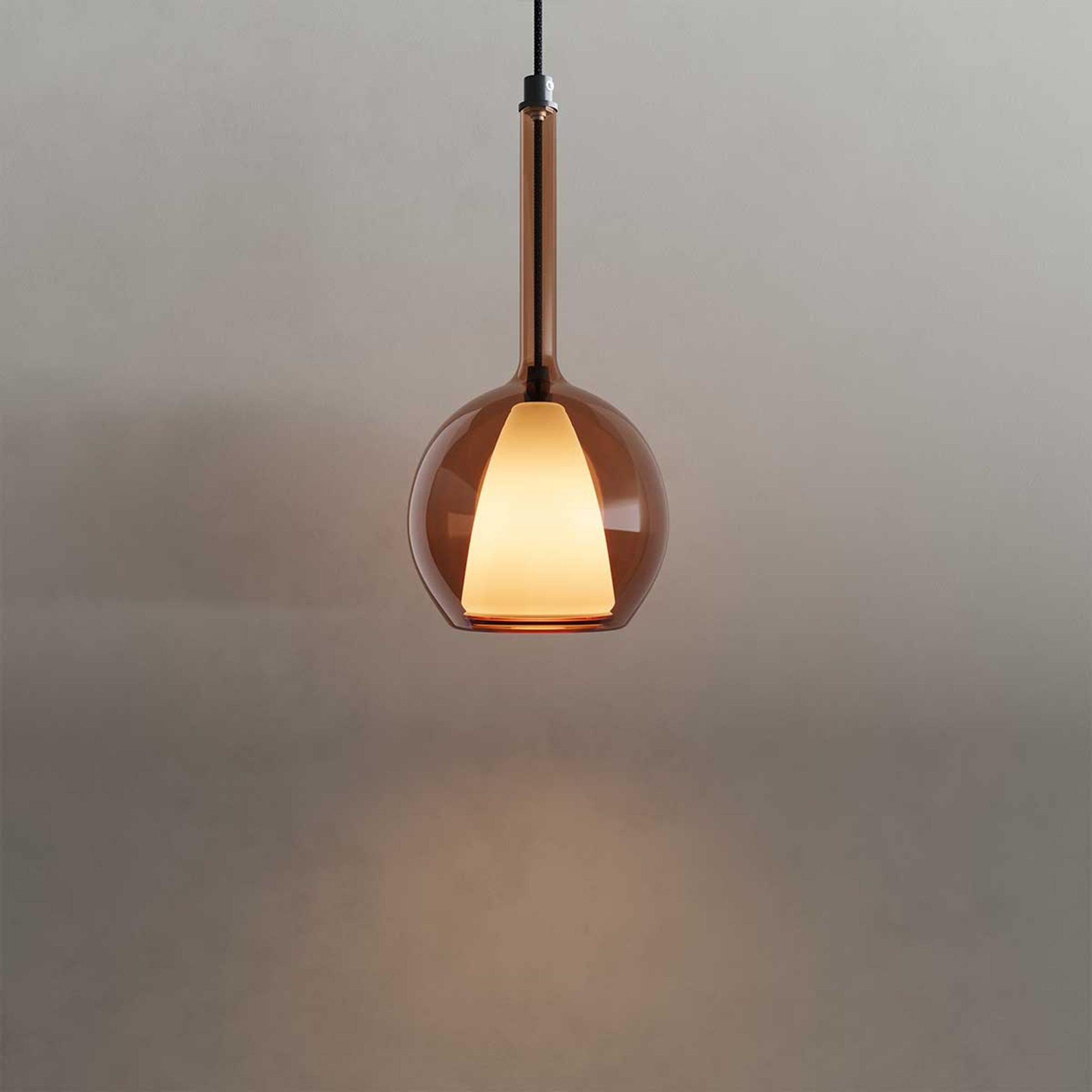 s.luce Pendelleuchte Belluna 150cm Textilkabel Glas Braun