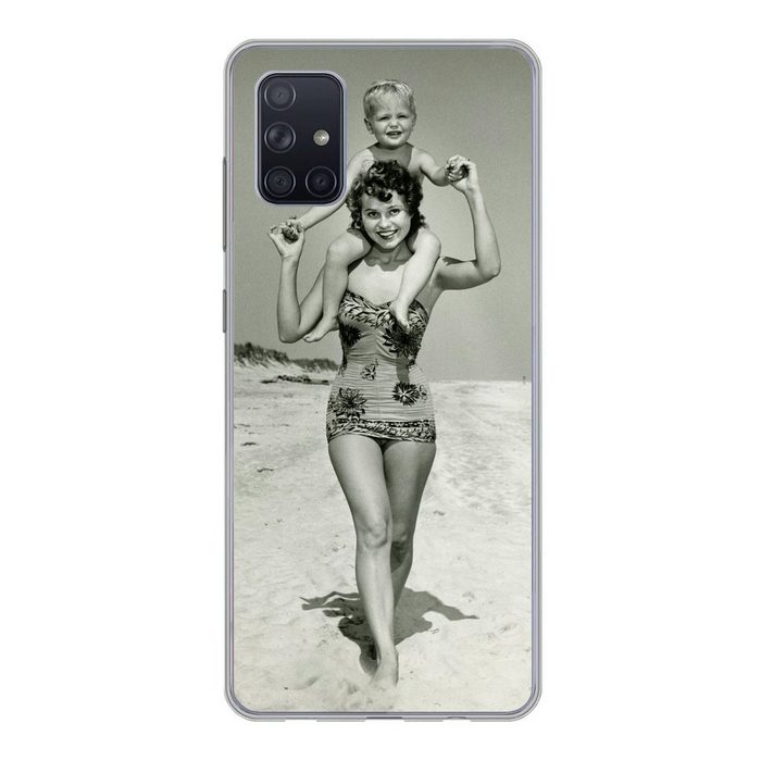 MuchoWow Handyhülle Vintage-Porträt einer Mutter und ihres Sohnes im Urlaub in Phone Case Handyhülle Samsung Galaxy A71 Silikon Schutzhülle