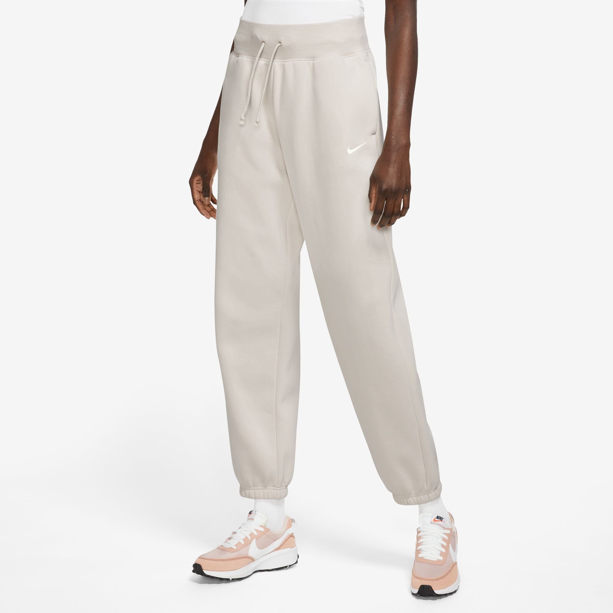 HIGH-WAISTED LT FLEECE Jogginghose PHOENIX Nike SWEATPANTS BRN/SAIL OVERSIZED WOMEN'S OREWOOD Sportswear