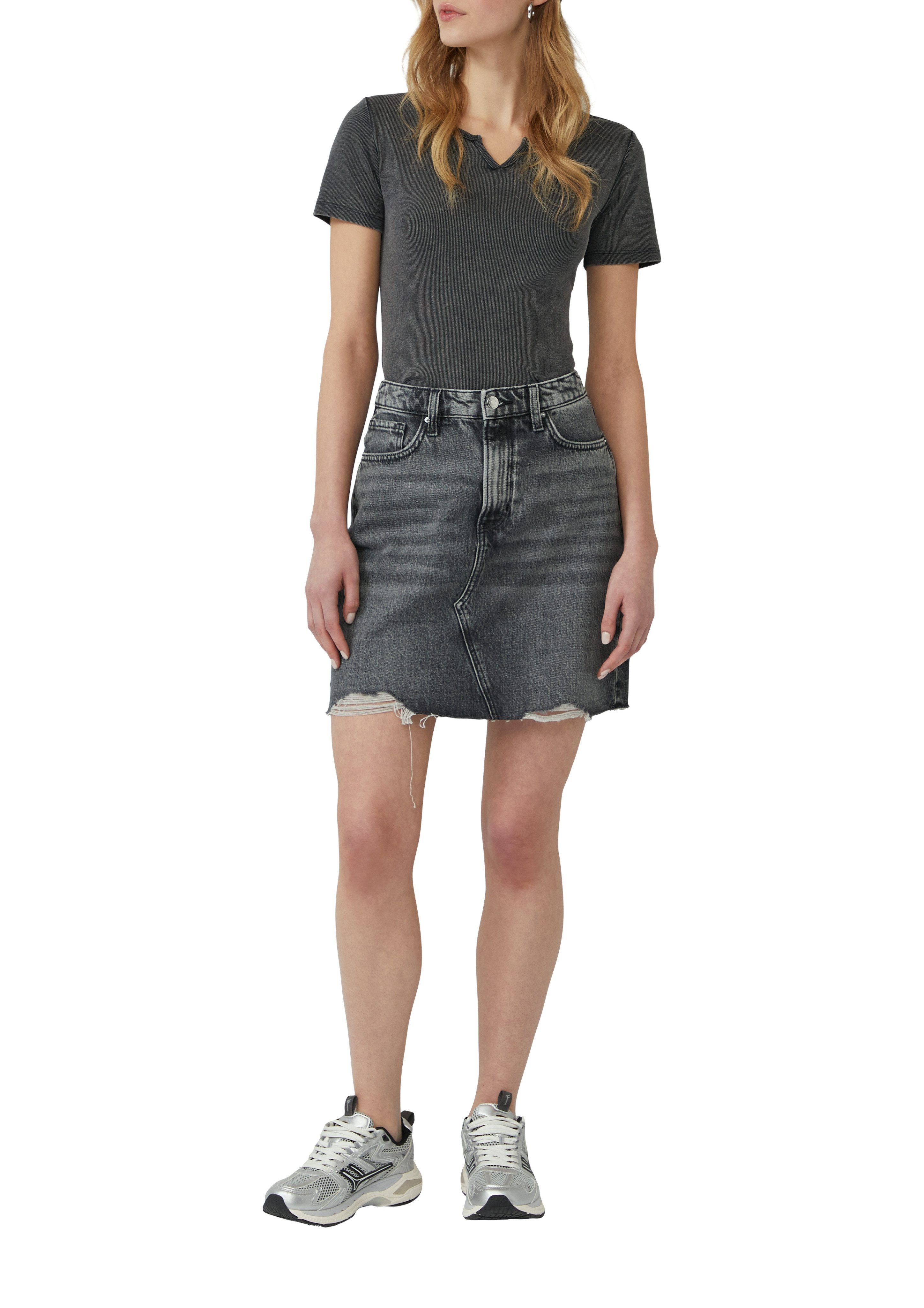 QS T-Shirt in Ripp-Optik und mit Splitneck günstig online kaufen