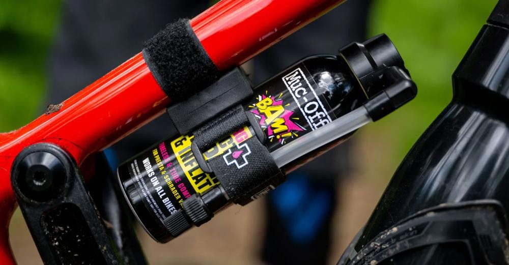 Muc-Off Fahrradschlauch Muc-Off BAM! Pannenspray 125ml, Reifendichtmittel für Tubeless- und Sc