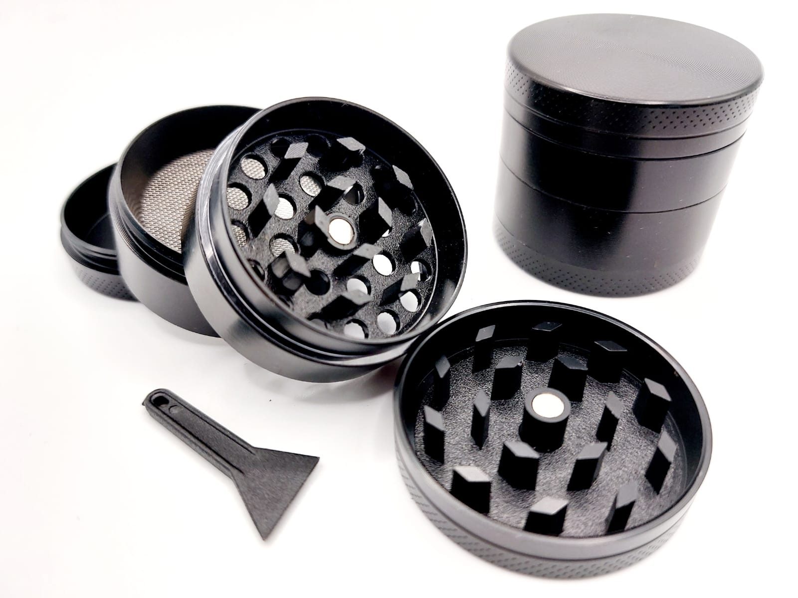 meytrade Gewürzmühle Metall Grinder 2er Set kleine Kräutermühle matt schwarz manuelle Gewürzmühle im praktischen 2er Grinder Set, 4 teilig