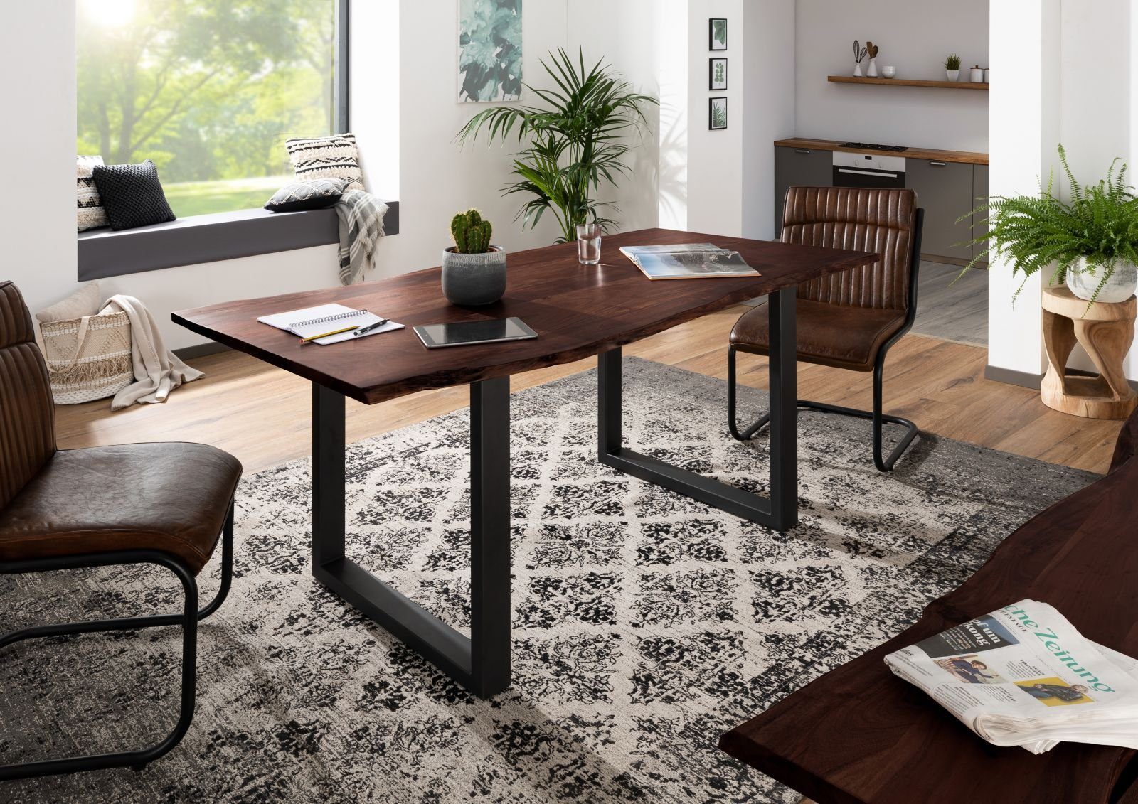 Massivmoebel24 Baumkantentisch FREEFORM (Baumtisch Akazie 180x90x76 günstig online kaufen
