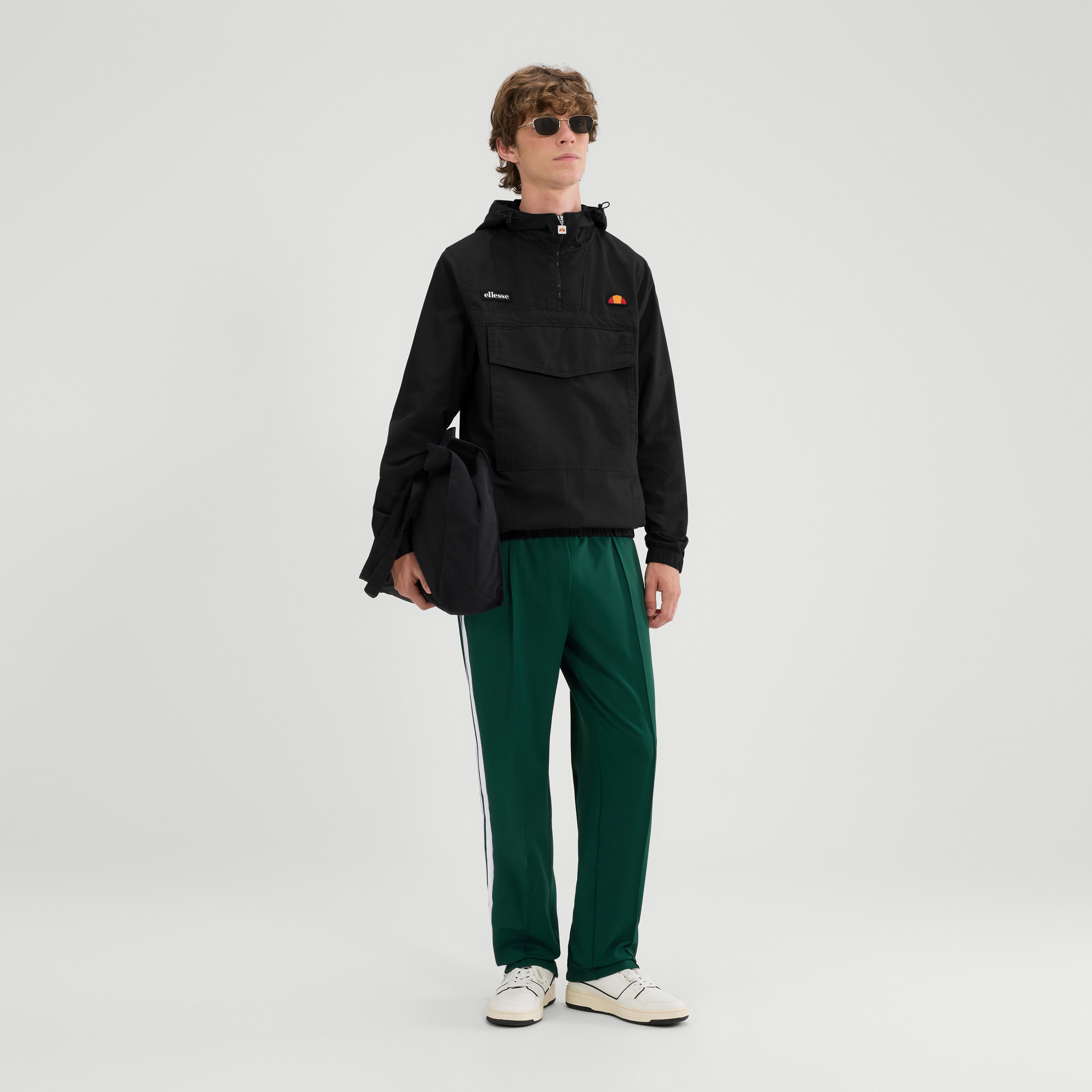 Ellesse Windbreaker leichtes Material, auch in großen Größen