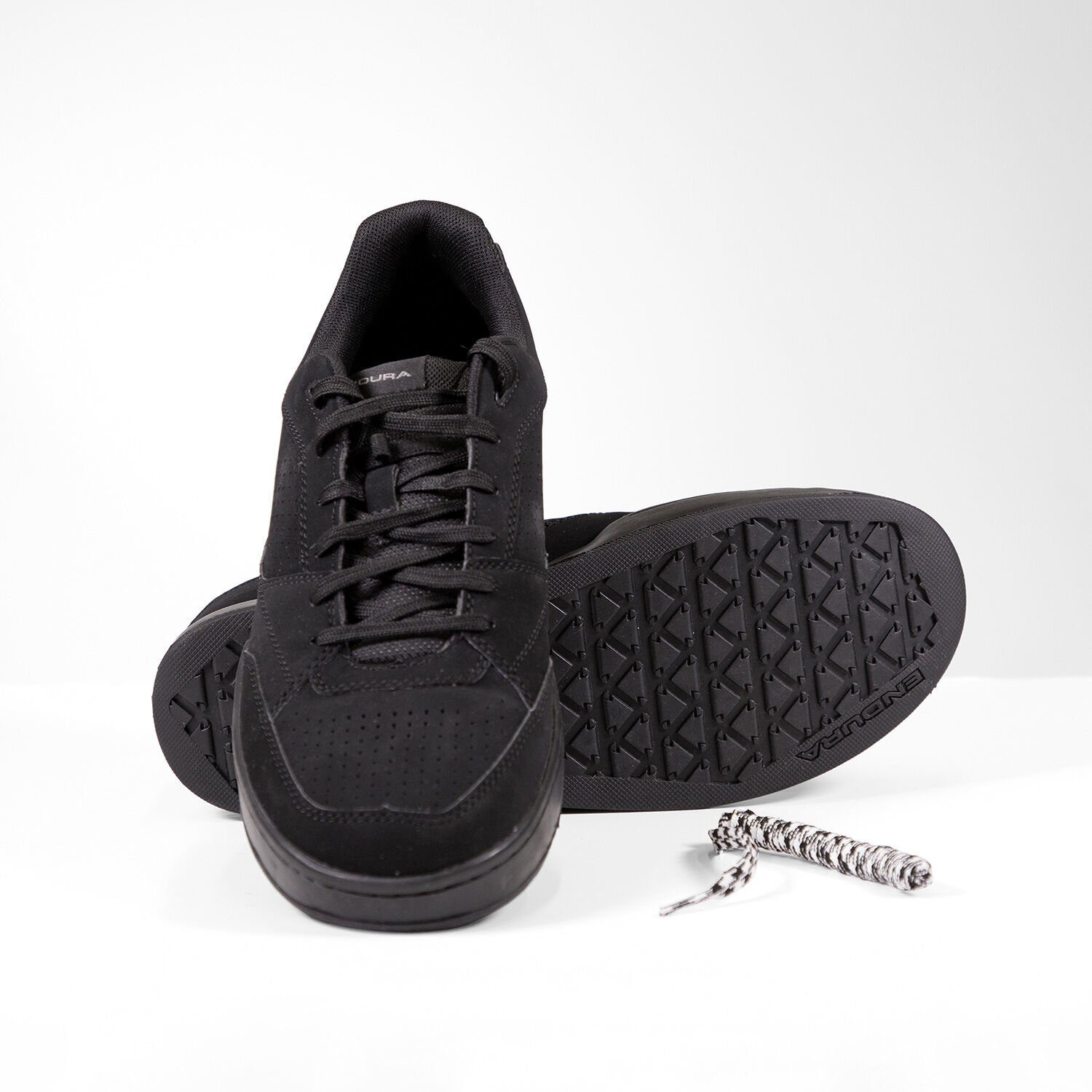 Endura Flat Pedal Sneaker (2-tlg) mit Elastischen Schlaufen günstig online kaufen