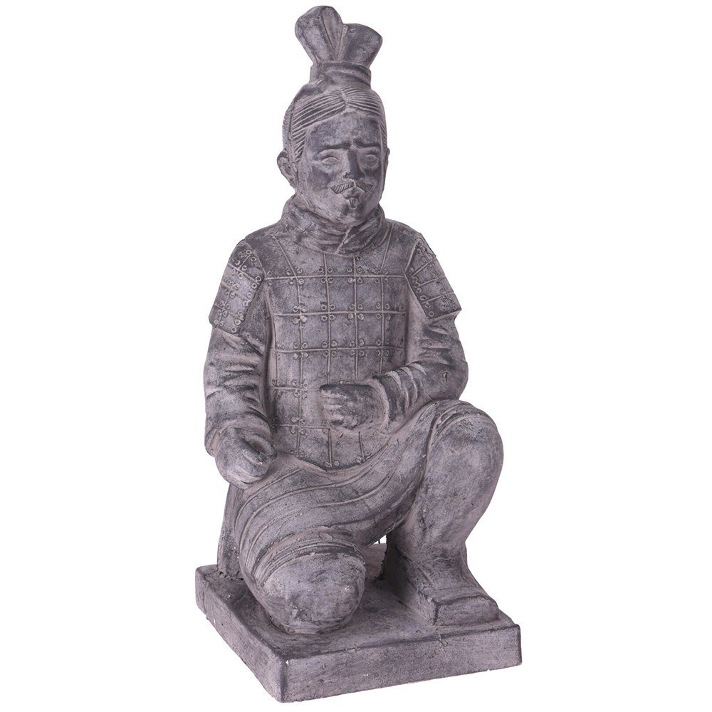 made2trade Gartenfigur Chinesischer Soldat, knieend oder stehend, aus MGO Grau (links)