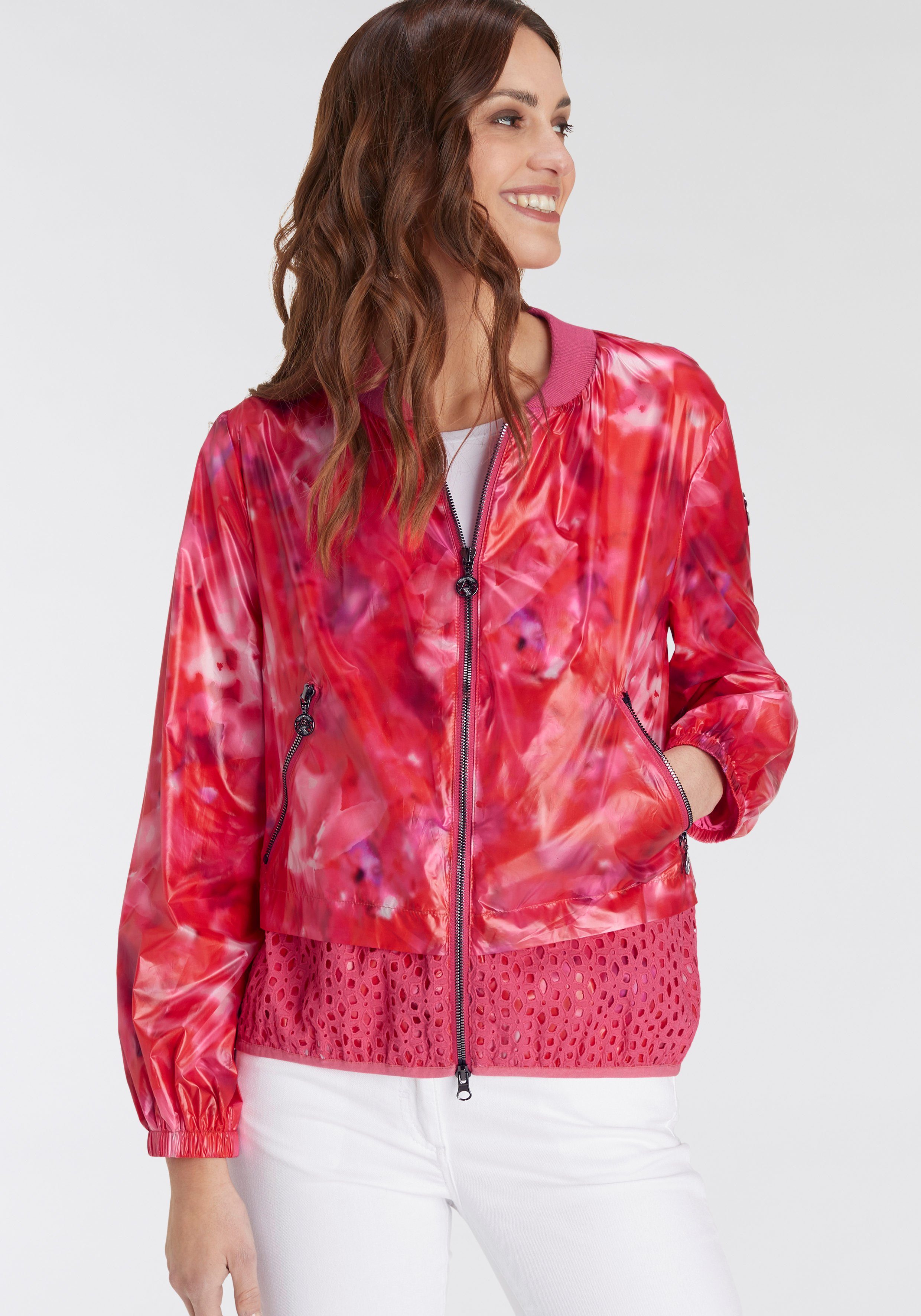 Sportalm Kitzbühel Blouson mit trendigem Allover-Print, Trendige Jacke in  Blousonform, mit allover Print von Sportalm