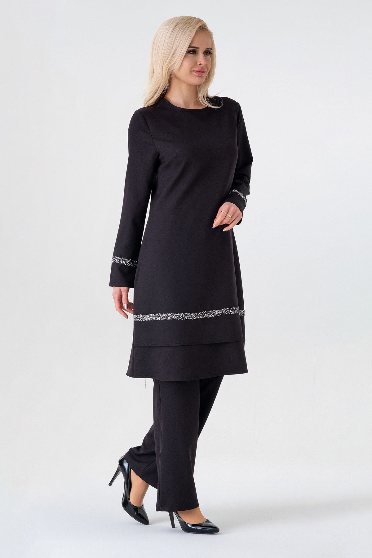 fashionshowcase Hosenanzug Zweiteiler mit langer Tunika mit Glitzerborten - Modest Fashion (2-tlg) Doppelsaum, funkelnde Akzente, 4-Jahreszeiten-tauglich – Bild 4 von 5