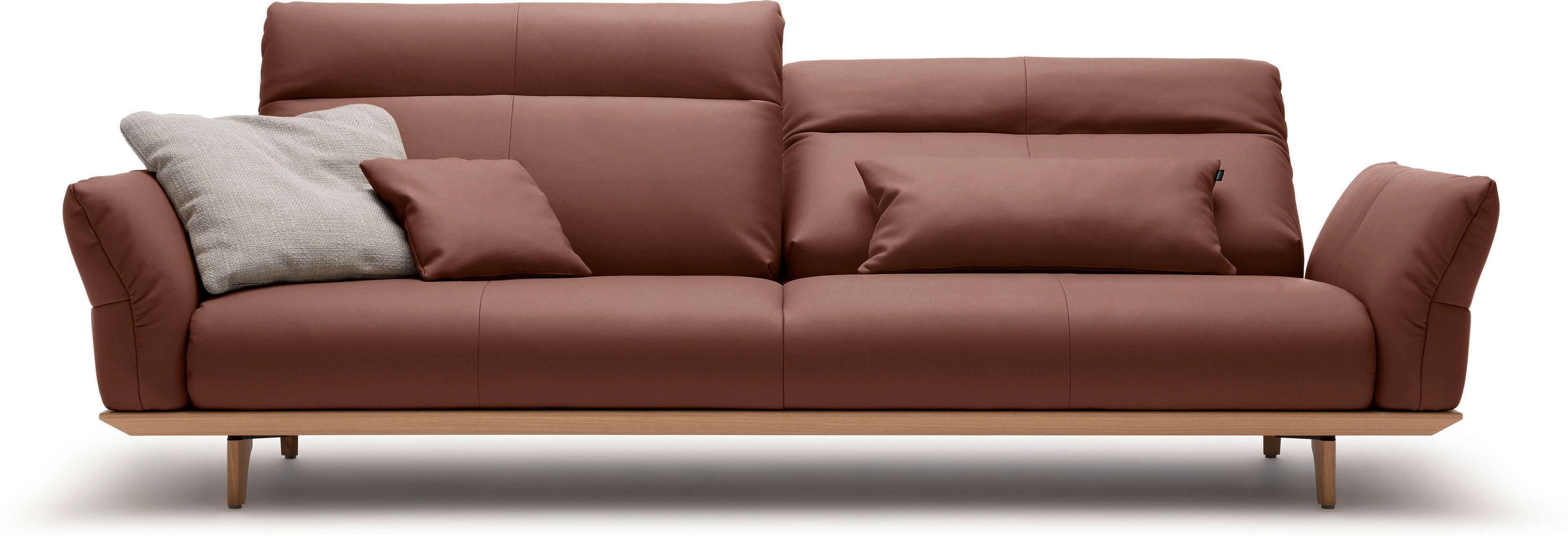 Creation BY ROLF BENZ 4-Sitzer CR.460 Designsofa, erstklassiger Sitzkomfort, verst. Rückenlehne, Sockel in Eiche, Füße Eiche natur, Breite 248 cm