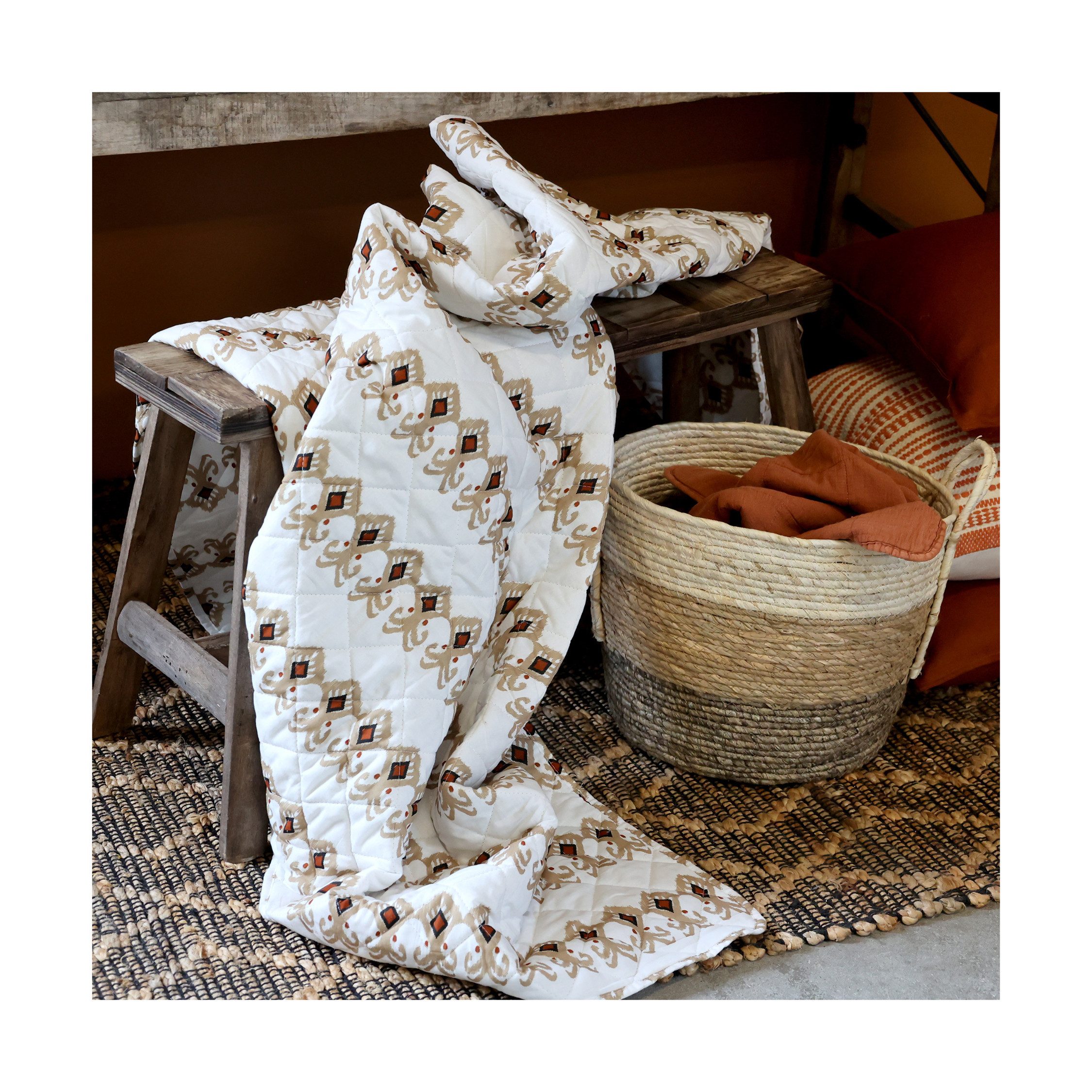Chic Antique Tagesdecke Chic Antique Aix Quilt mit Paisley Motiv
