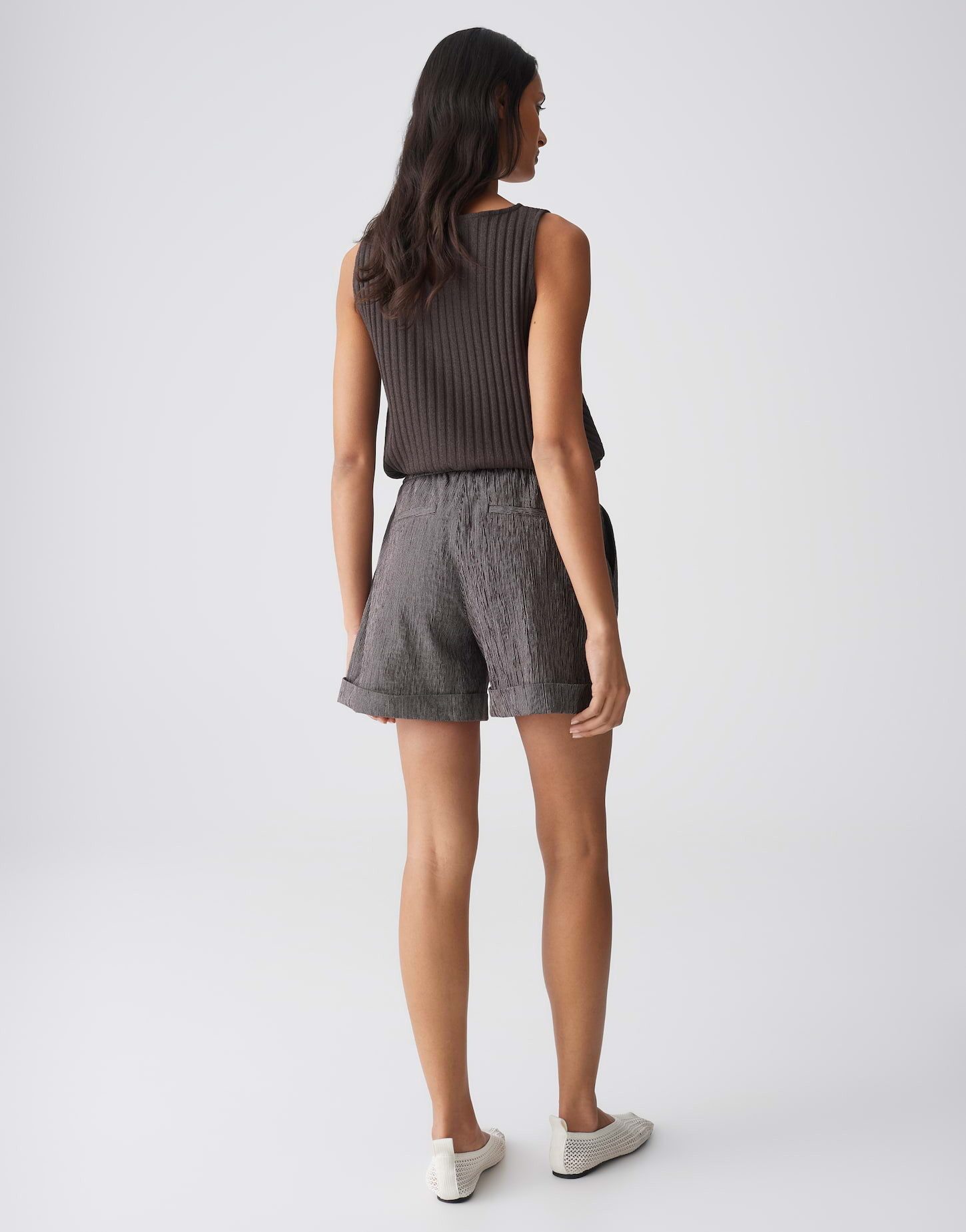 OPUS Shorts Malky shorts aus Webware mit Crinkle Effekt Der Aufschlag am Saum wirkt modern und unkompliziert
