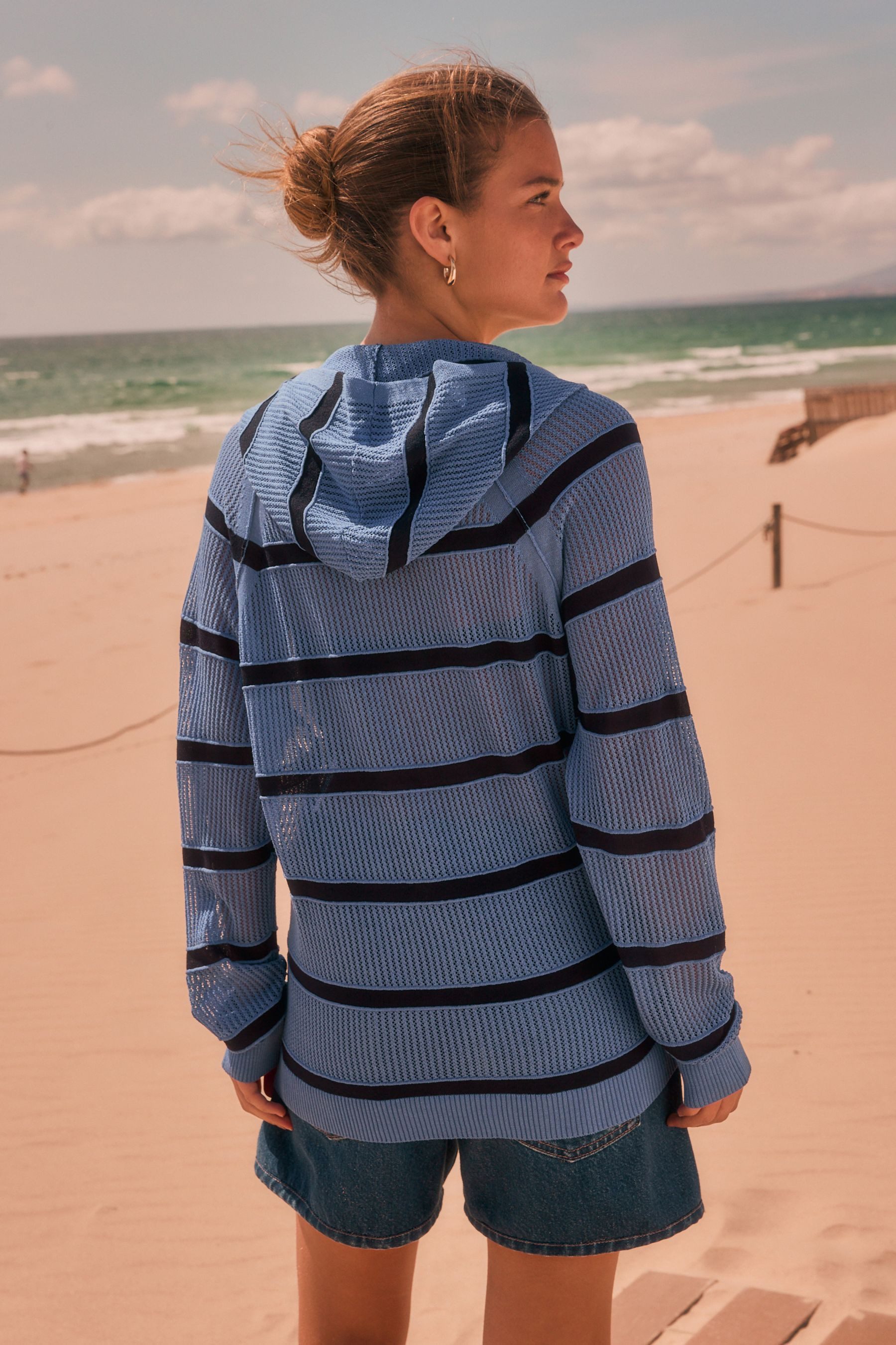 Next Strickjacke Leichte Kapuzen-Strickjacke mit Meshmuster günstig online kaufen