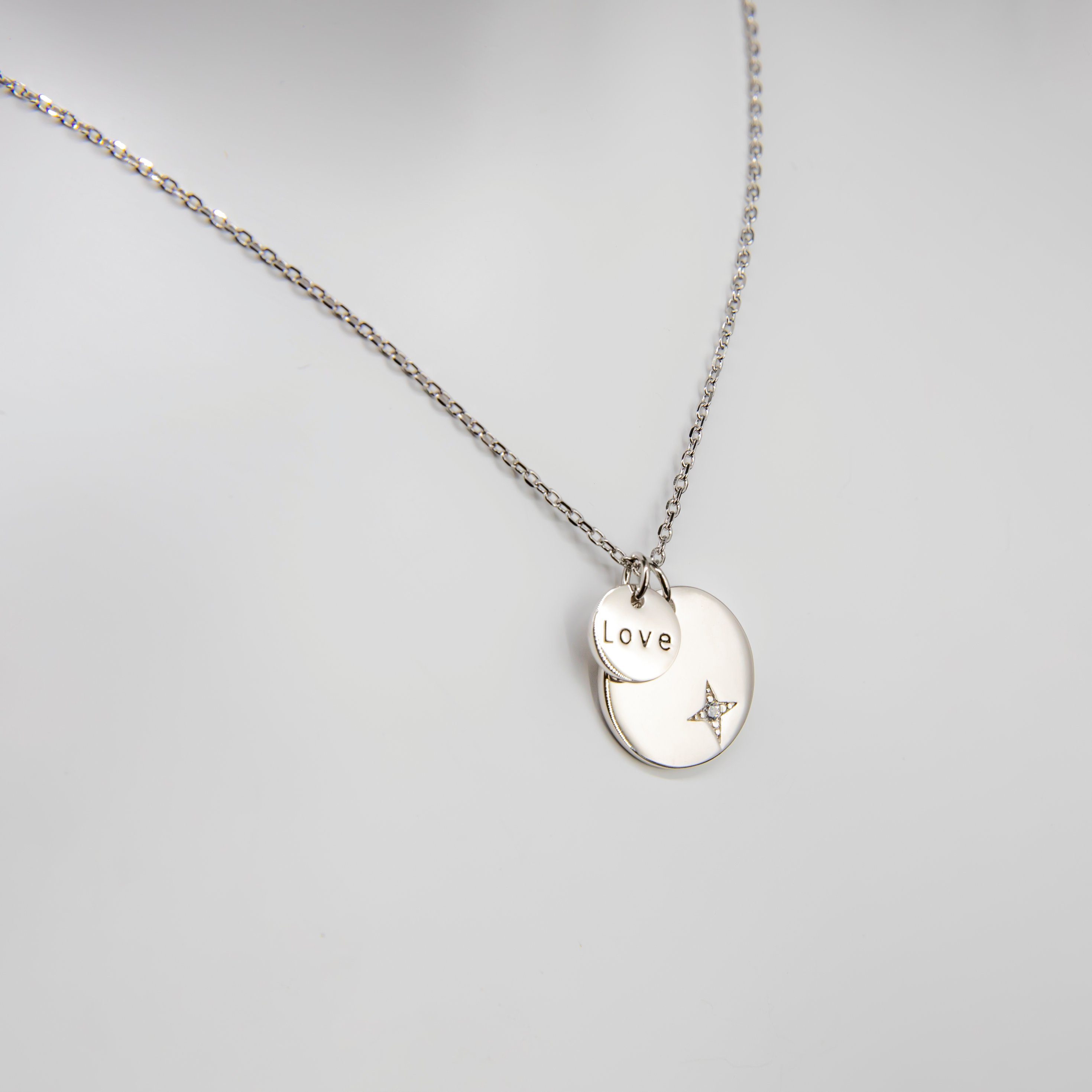 Halskette Damen Silberfarbig 925 Sterling Silber Kette mit Herz mit Rundschliff Zirkonia Steinchen 45 cm Miore Kette 
