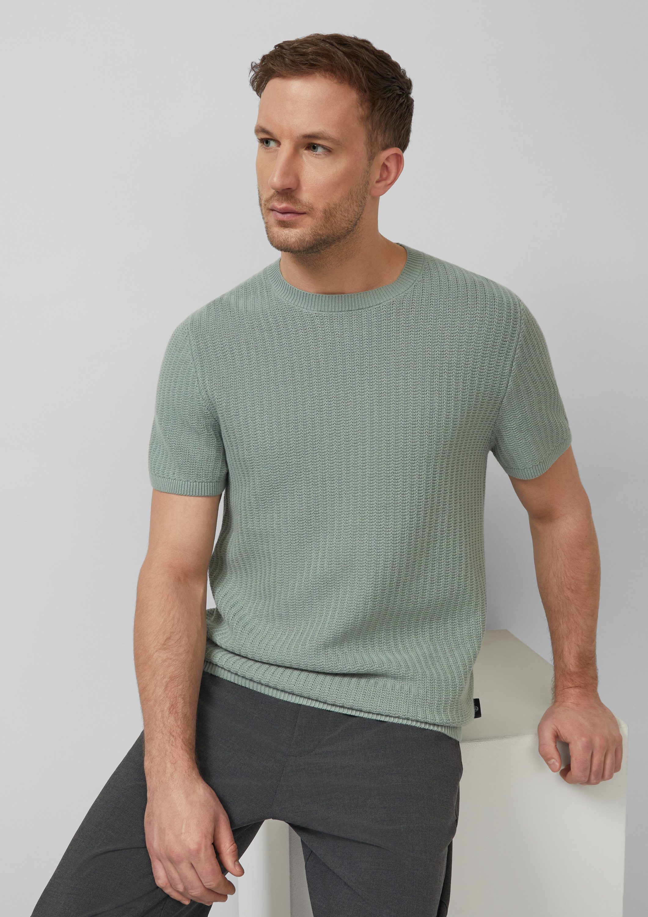 s.Oliver Kurzarmpullover Strickpullover Strukturiertes Strick-Shirt mit Rippbündchen