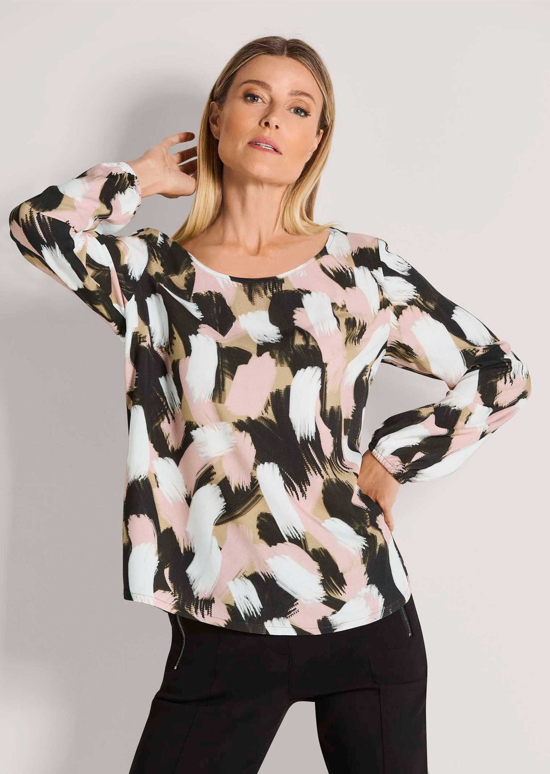 MADELEINE Schlupfbluse Viskosebluse mit Unikat-Print Fließende Freizeitbluse mit Rundhals, Gummibündchen und Langarm