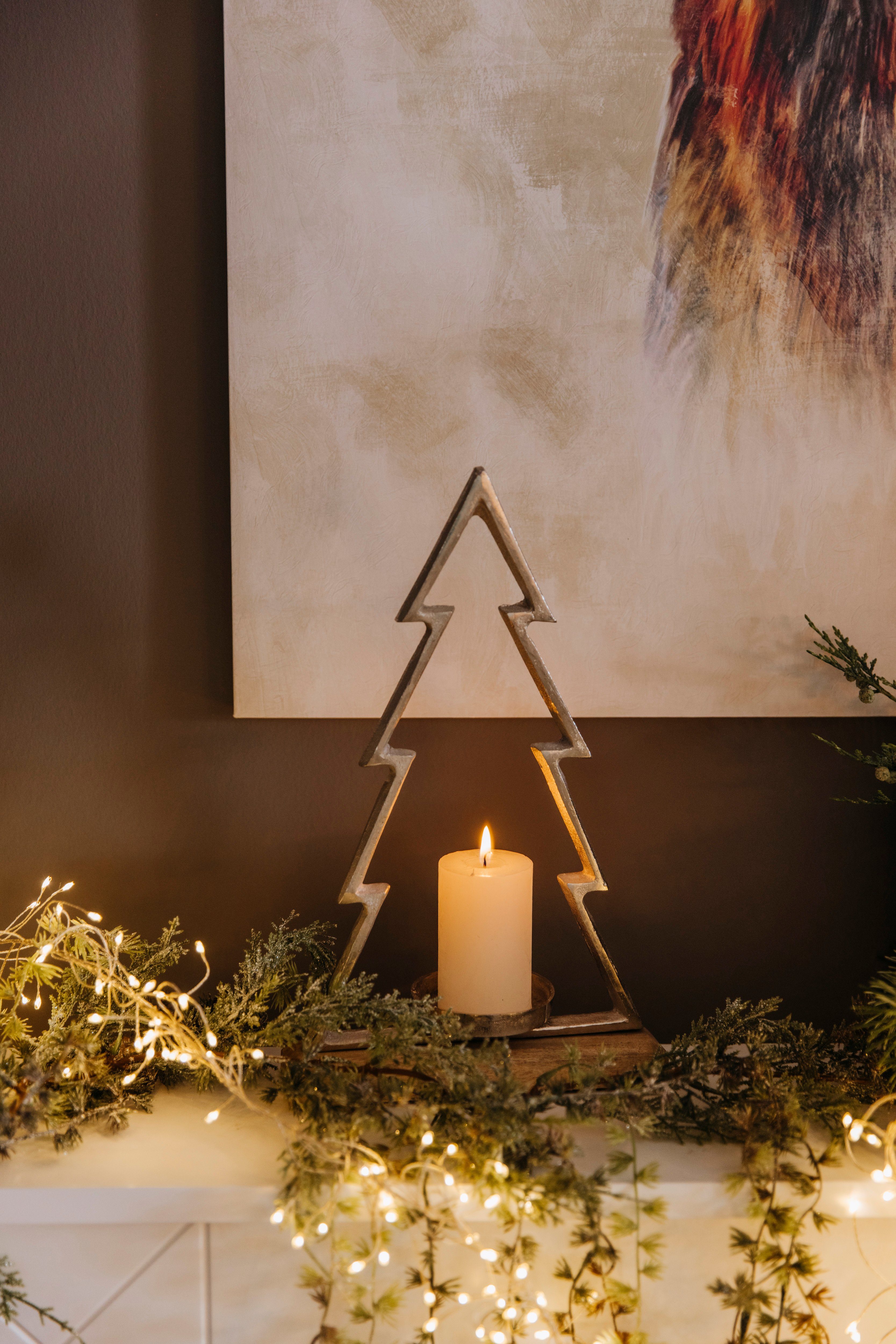 Creativ deco Teelichthalter Weihnachtsdeko (1 St), auf hochwertiger Mangoholzplatte, in Tannenbaum-Form, Höhe ca. 34 cm