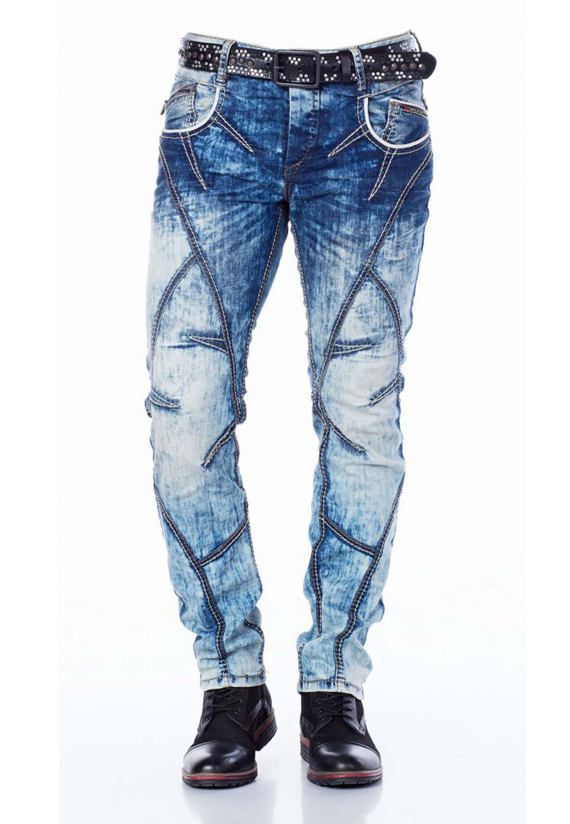 Cipo & Baxx Straight-Jeans mit cooler Waschung und Ziernähten
