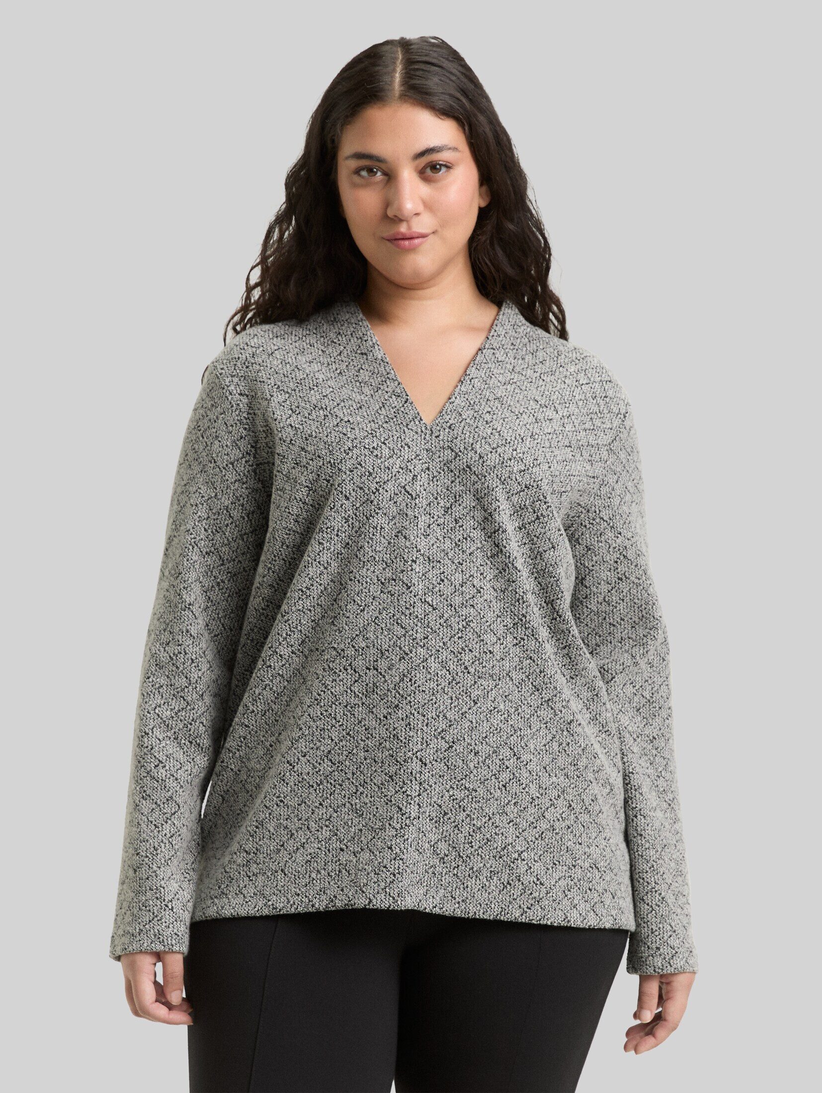 TOM TAILOR PLUS Sweatshirt Strick & Sweatshirts Plus Size - Sweatshirt mit V-Ausschnitt