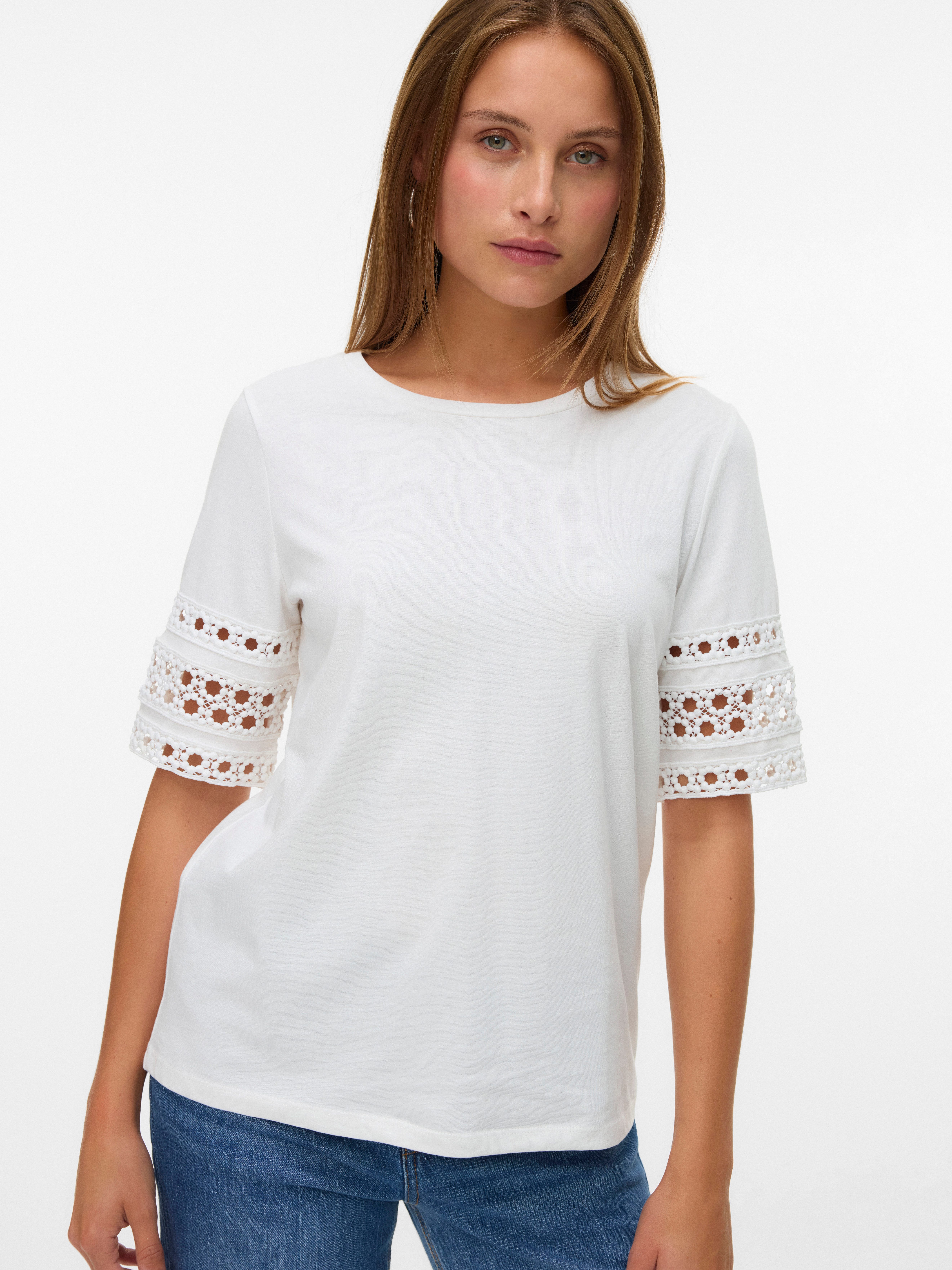 Vero Moda T-Shirt VMIVACY 2/4 O-NECK TOP JRS BTQ mit Lochstickerei