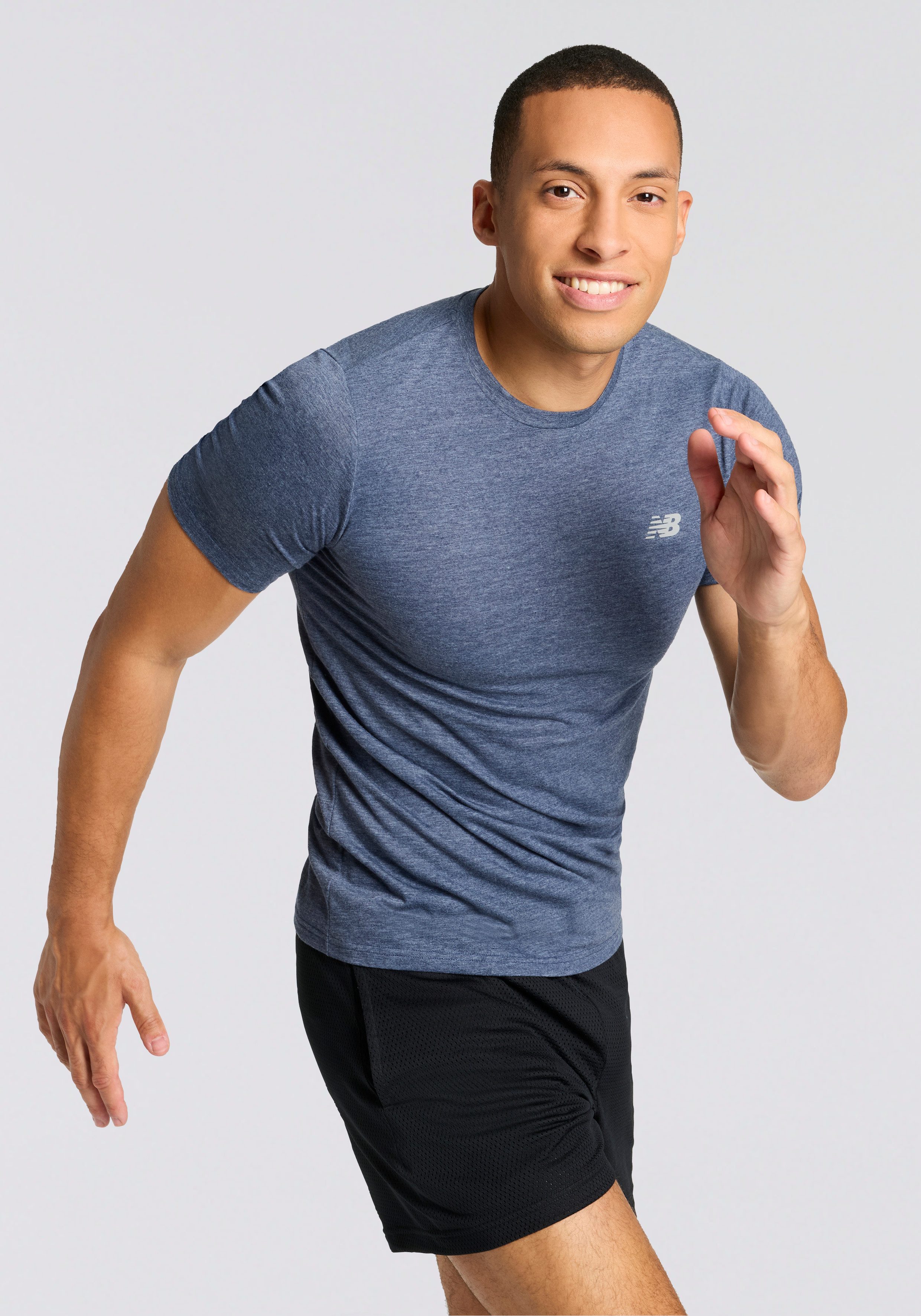 New Balance T-Shirt Sport Essentials Heathertech günstig online kaufen