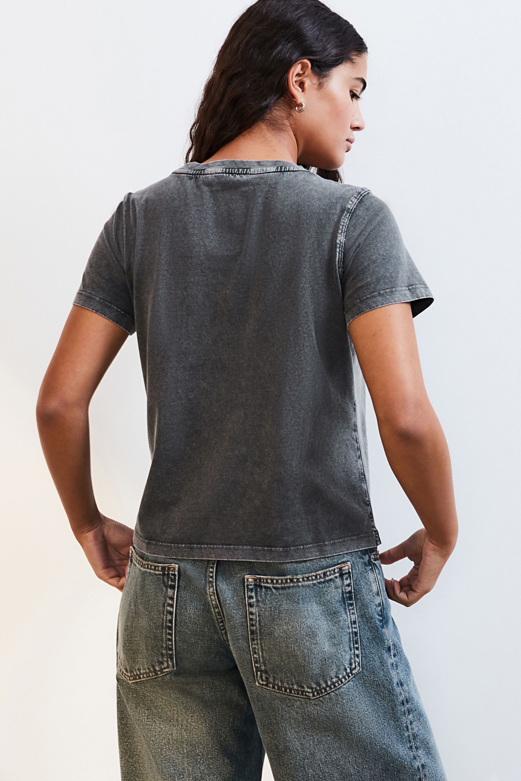 Next T-Shirt Gewaschenes Glitzer-T-Shirt mit New günstig online kaufen